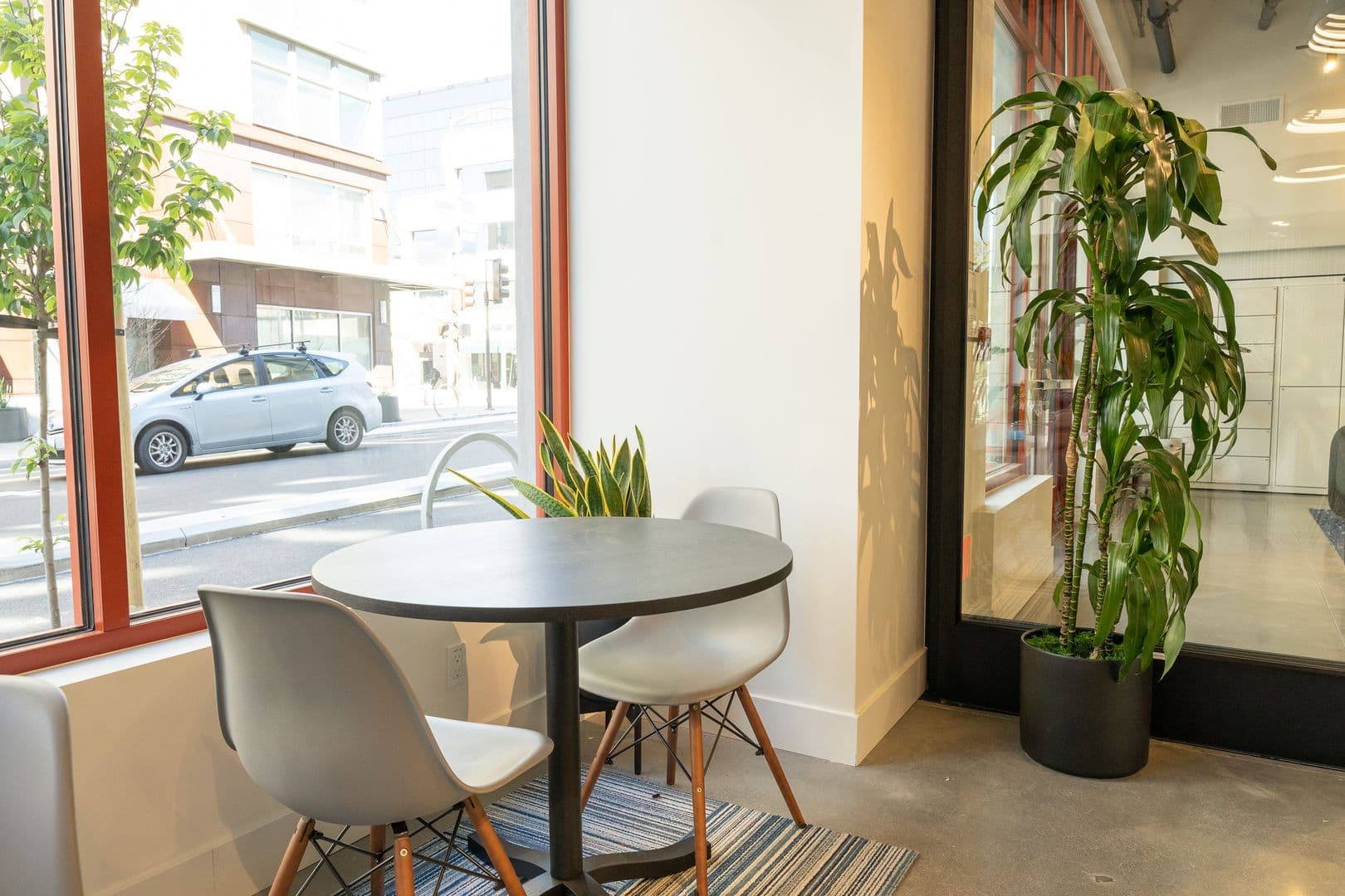 Berkeley Apartment: 2001 Milvia St