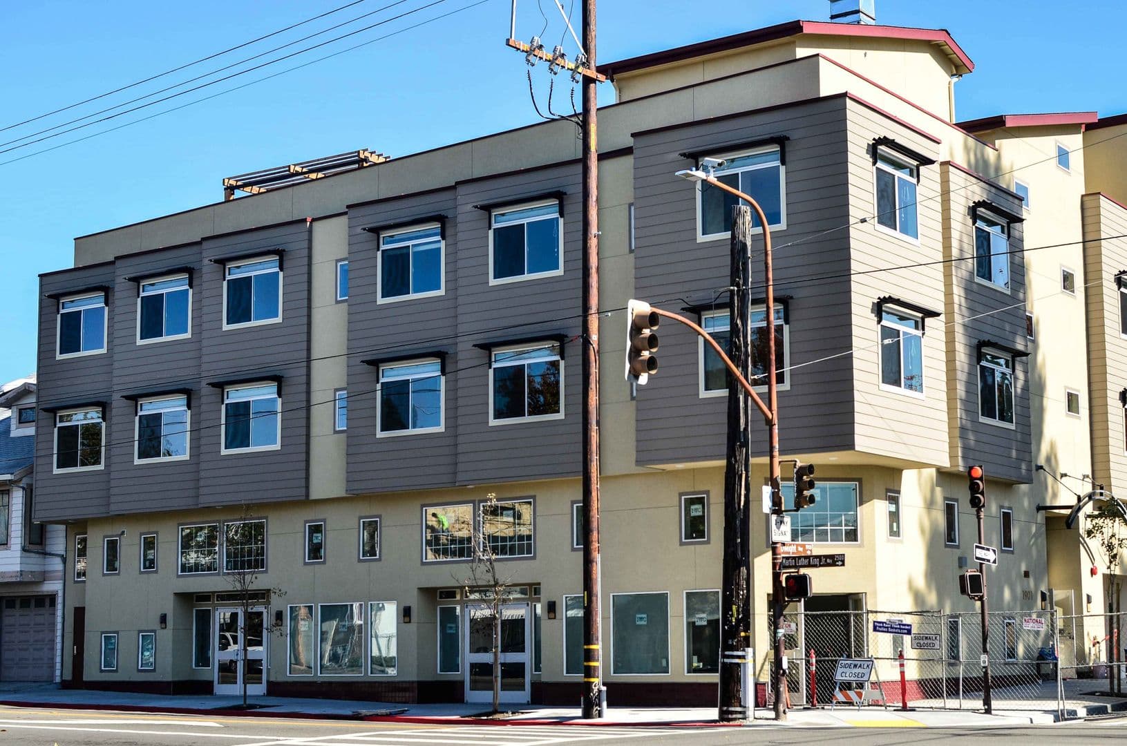Berkeley Apartment: 1901 Dwight Way
