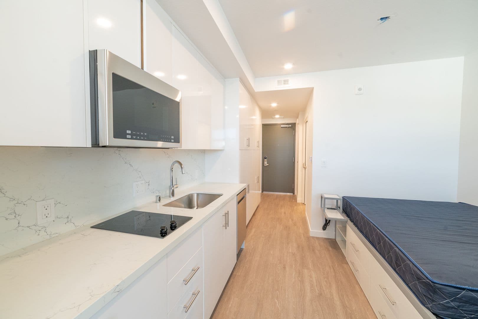 Berkeley Apartment: 2001 Milvia St