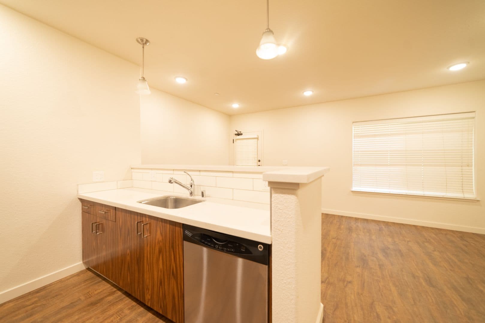 Berkeley Apartment: 1901 Dwight Way