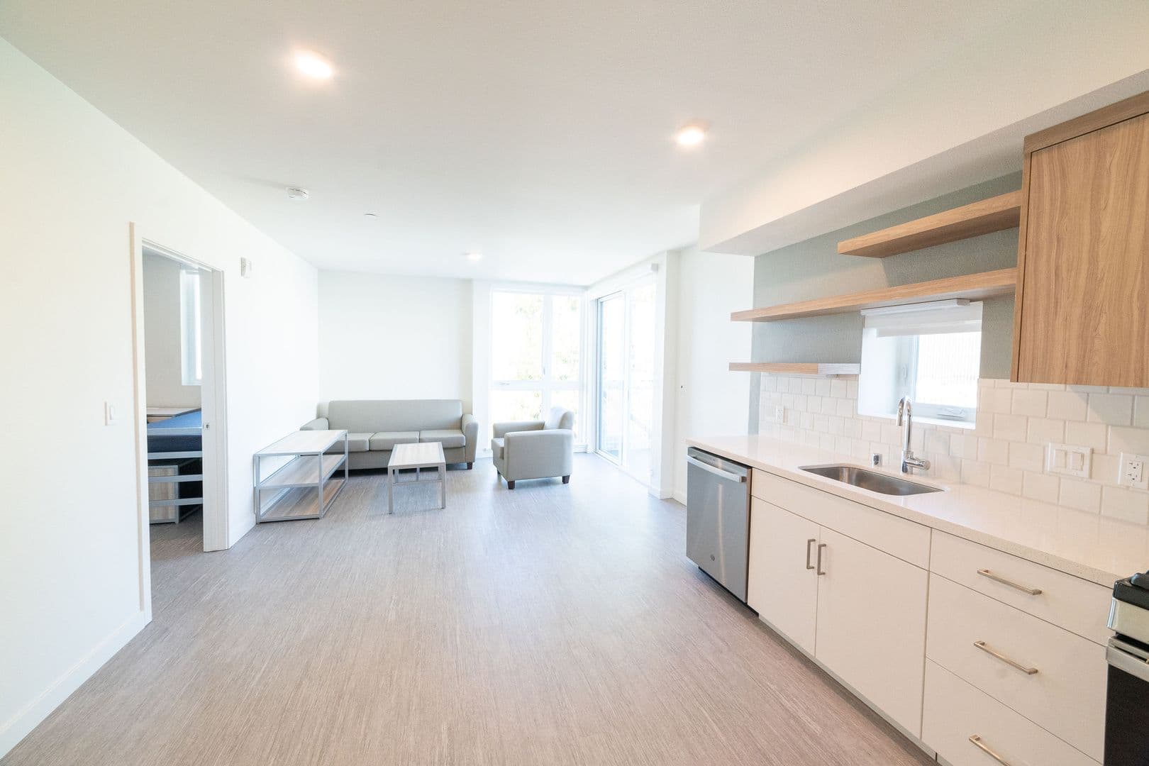 Berkeley Apartment: 2150 Kittredge St