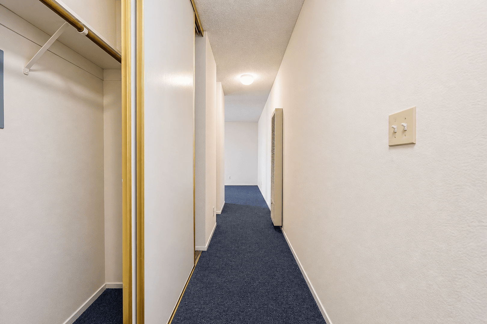 Berkeley Apartment: 2540 College Ave