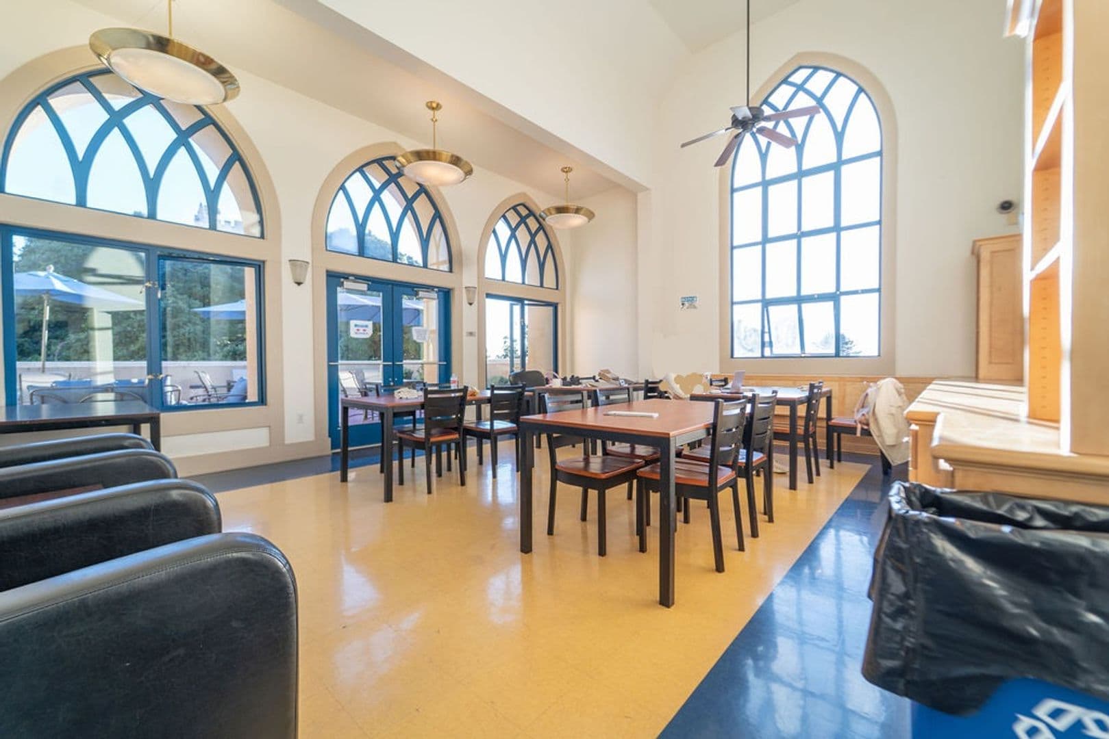 Berkeley Apartment: 2398 Bancroft Way