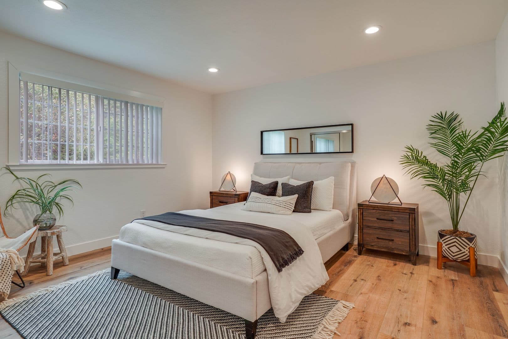 Hayward Apartment: 1282 Mattox Rd
