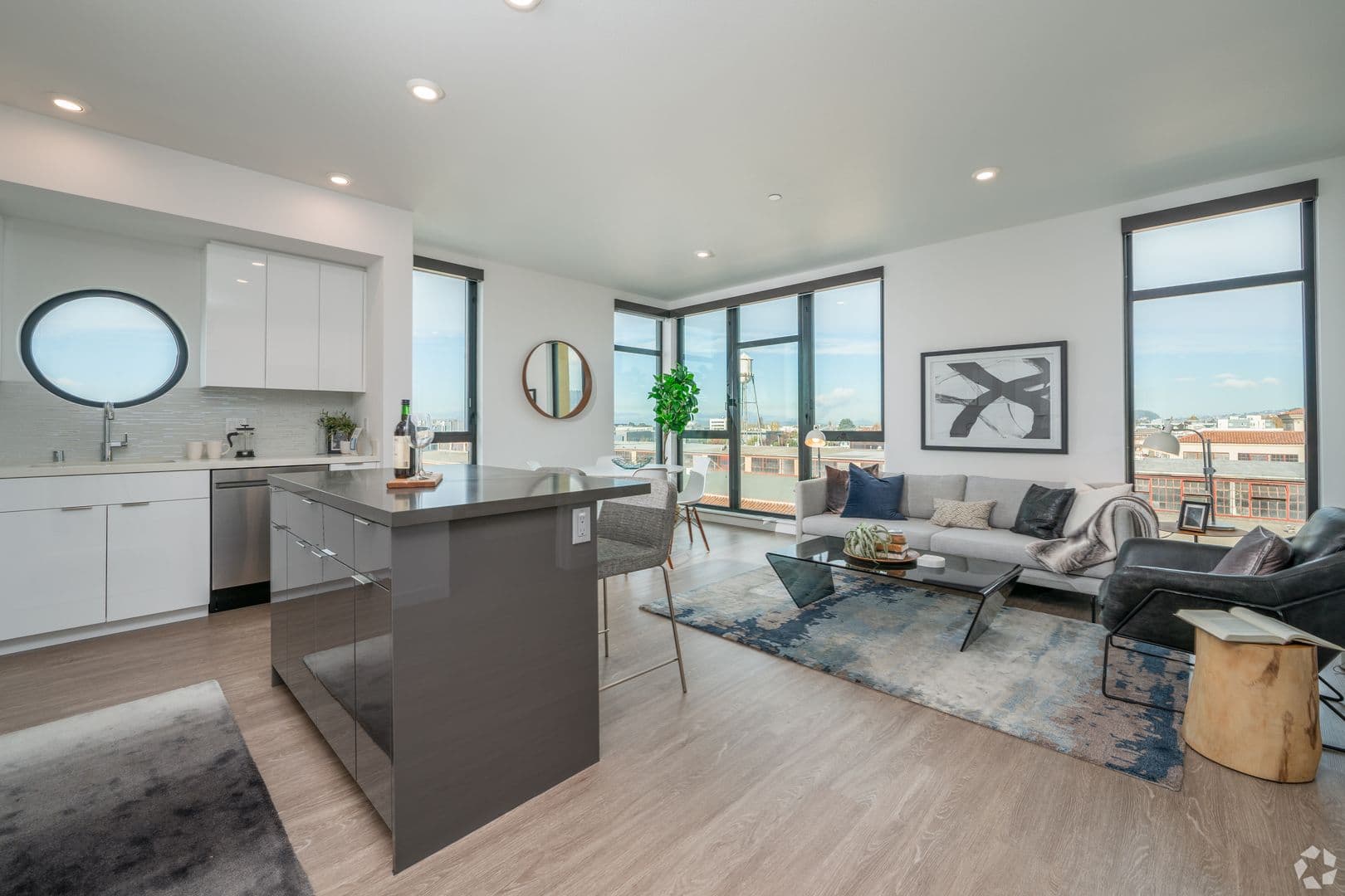 Berkeley Apartment: 3006 San Pablo Ave.