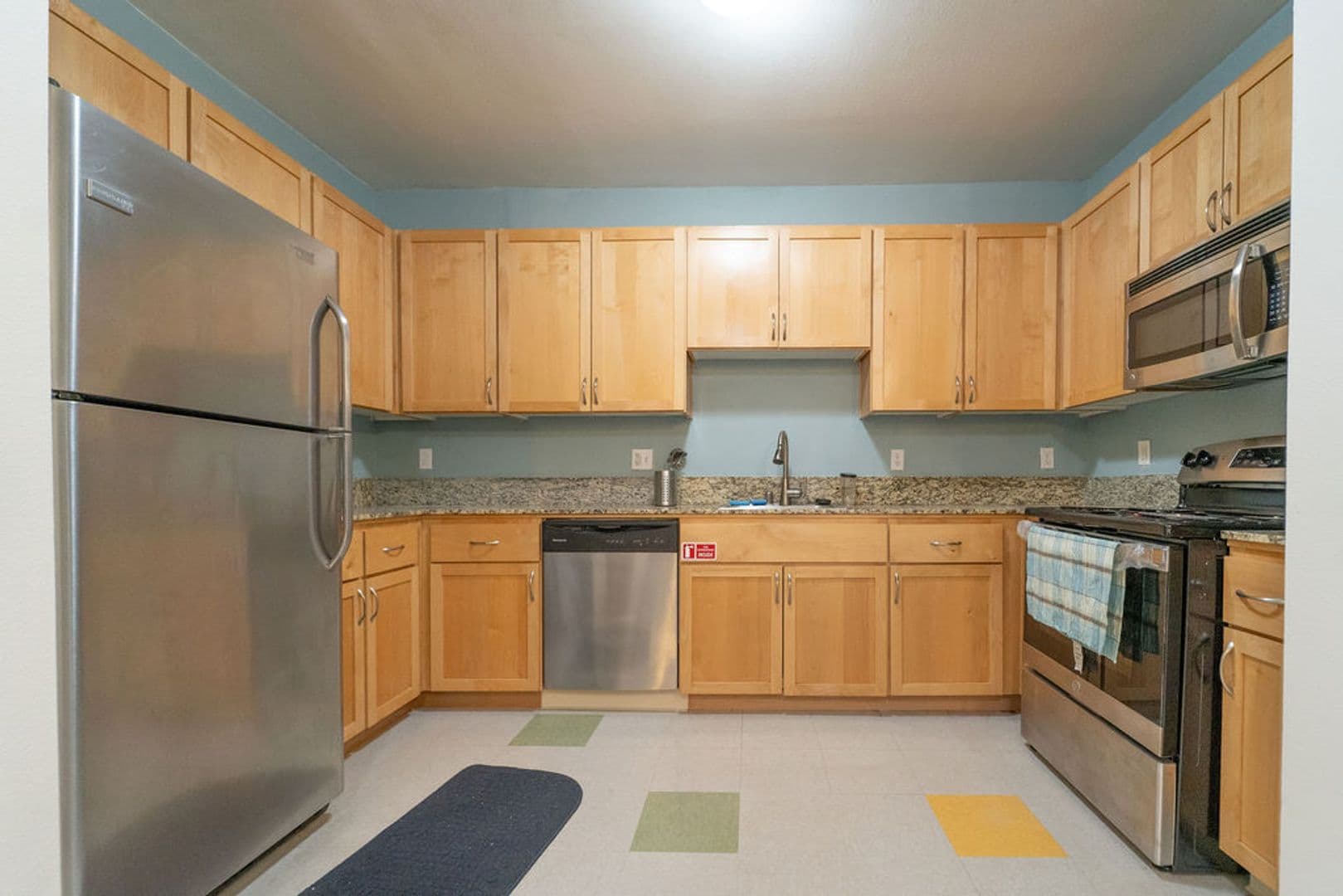 Berkeley Apartment: 2398 Bancroft Way