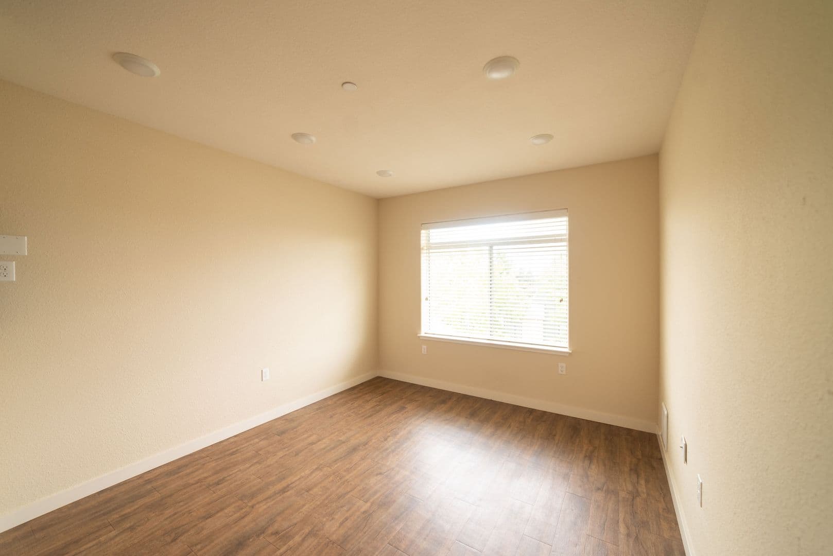 Berkeley Apartment: 1901 Dwight Way