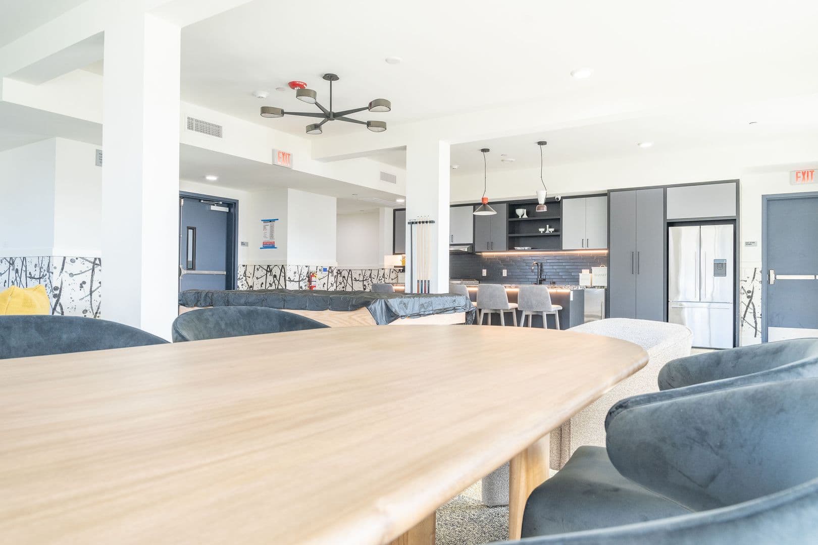 Oakland Apartment: 240 W. MacArthur Blvd