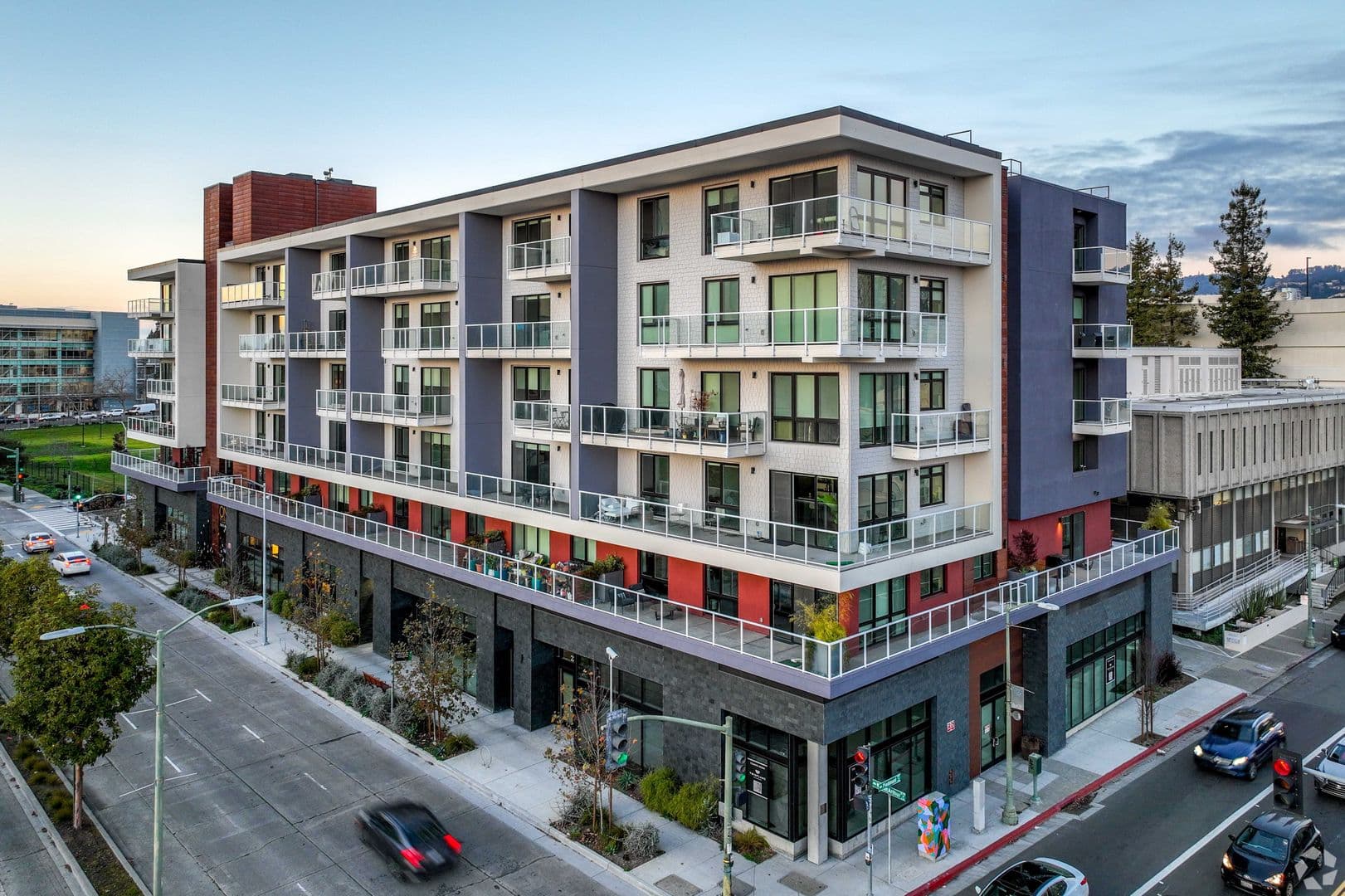 Oakland Apartment: 240 W. MacArthur Blvd