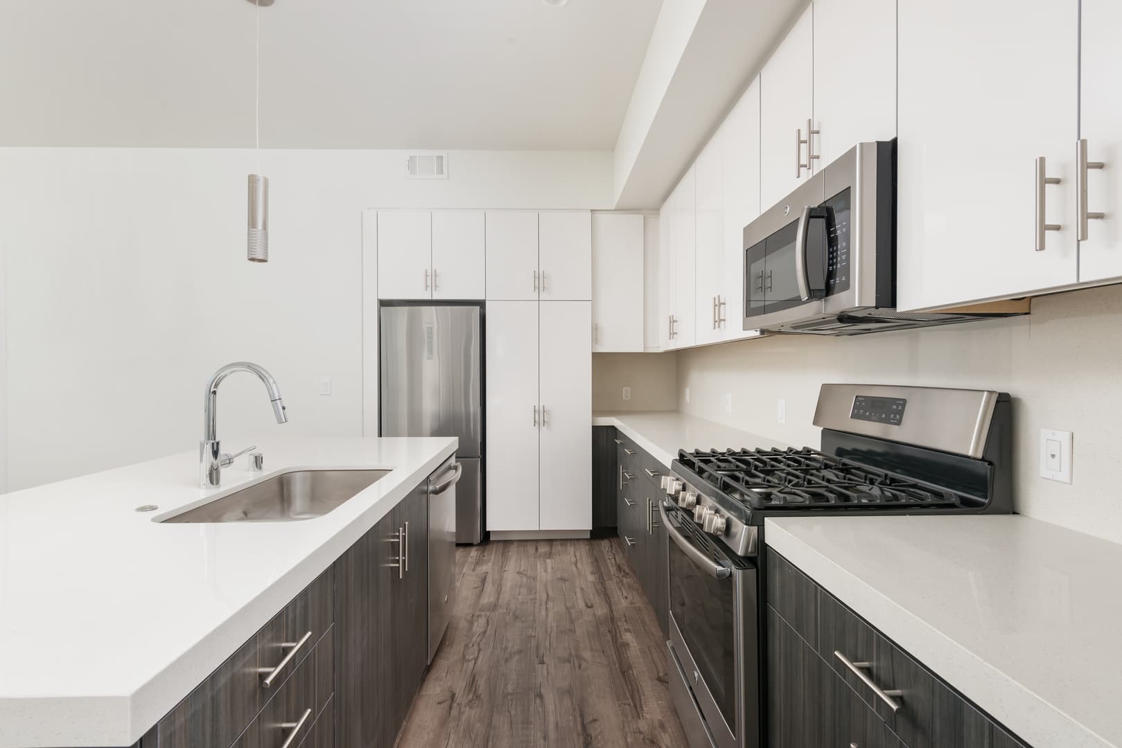 Richmond Apartment: 403 S. Garrard Blvd