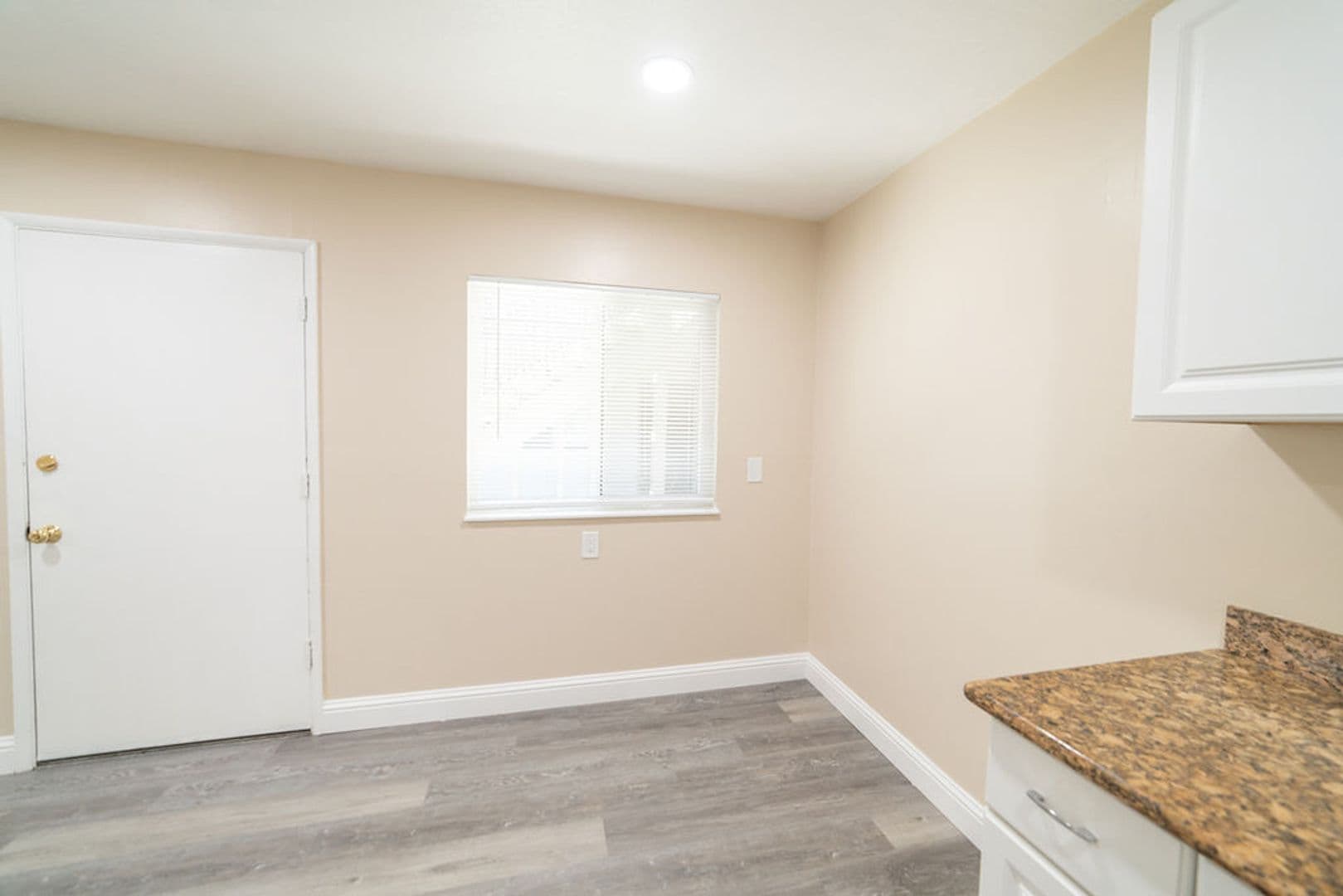 Oakland Apartment: 200 East 15th Street
