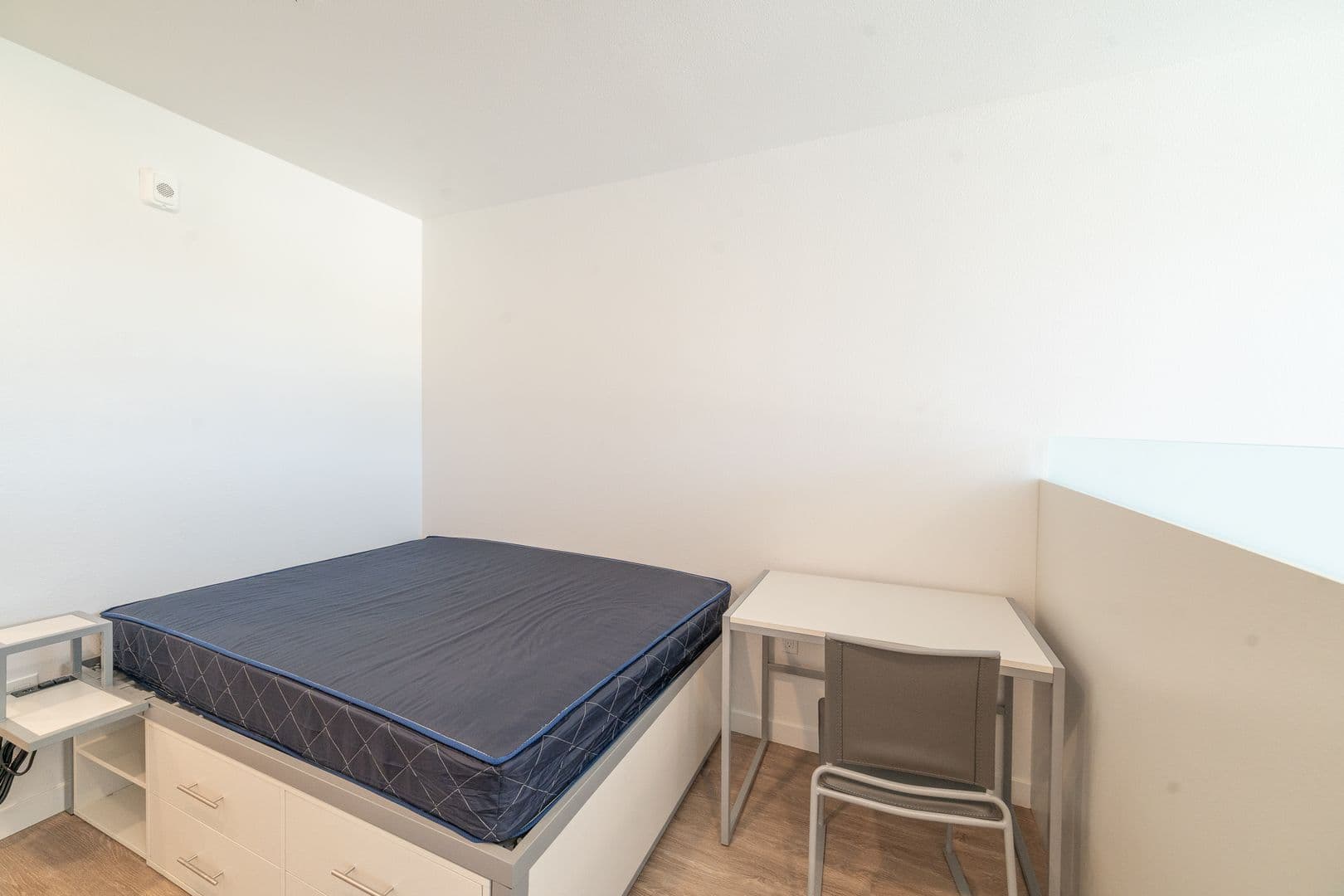 Berkeley Apartment: 2001 Milvia St