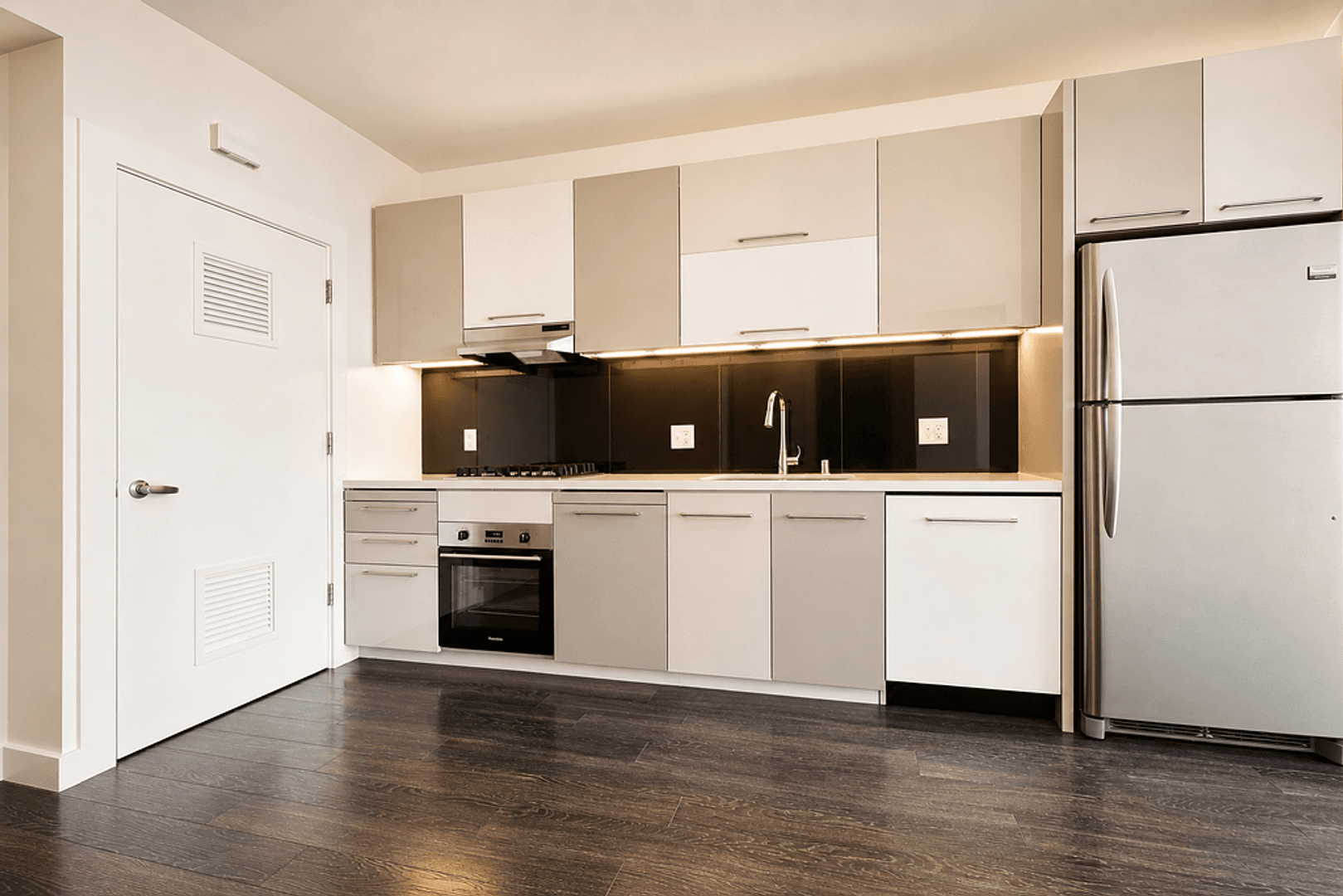 Berkeley Apartment: 3015 San Pablo Ave.