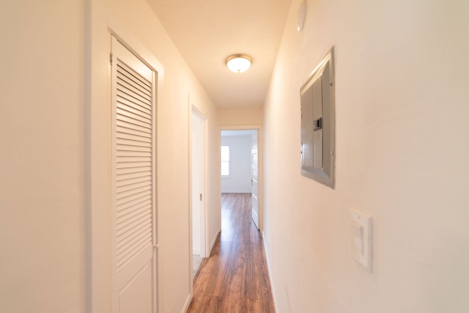 Emeryville Apartment: 1049 43rd Street
