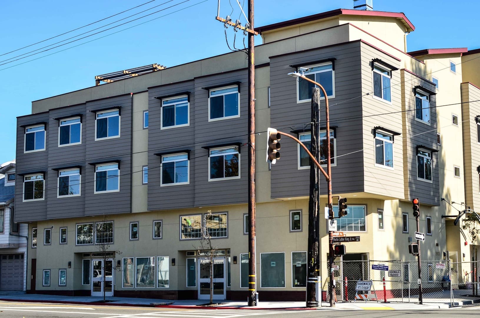 Berkeley Apartment: 1901 Dwight Way
