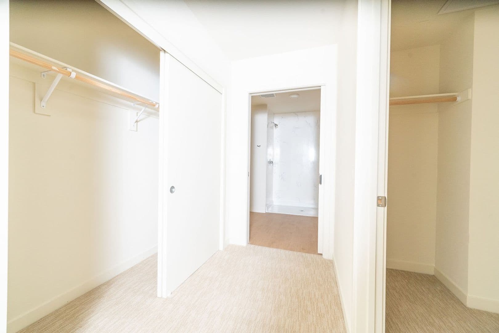 Oakland Apartment: 240 W. MacArthur Blvd