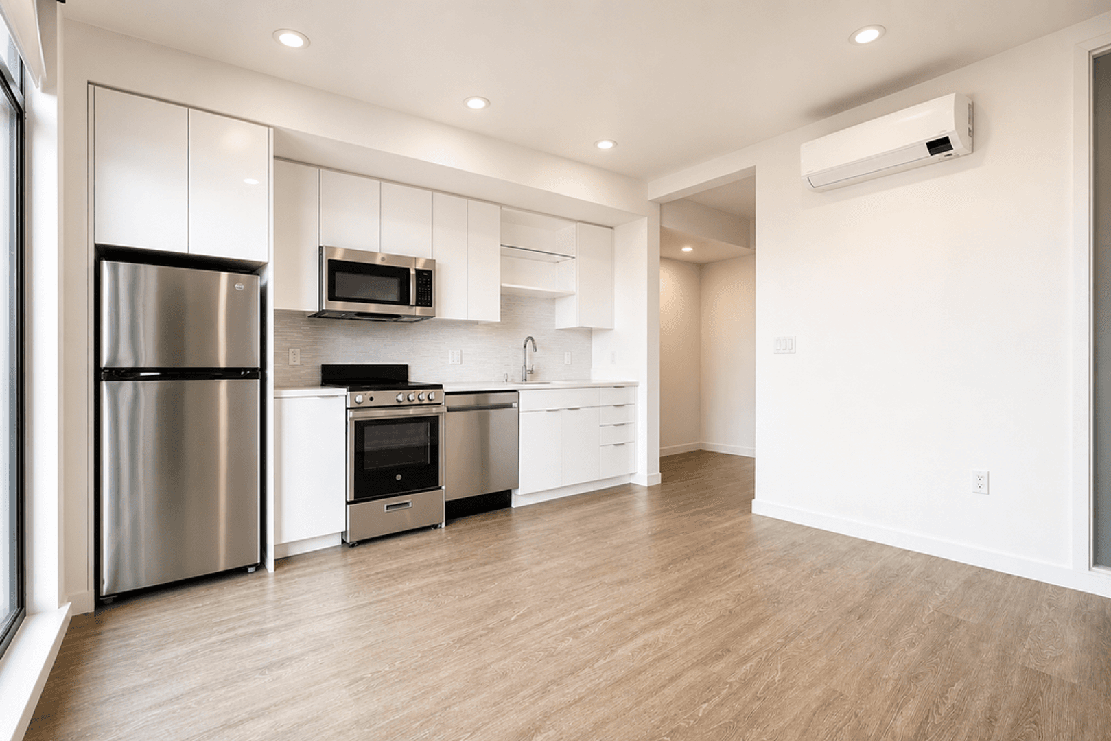 Berkeley Apartment: 3006 San Pablo Ave.
