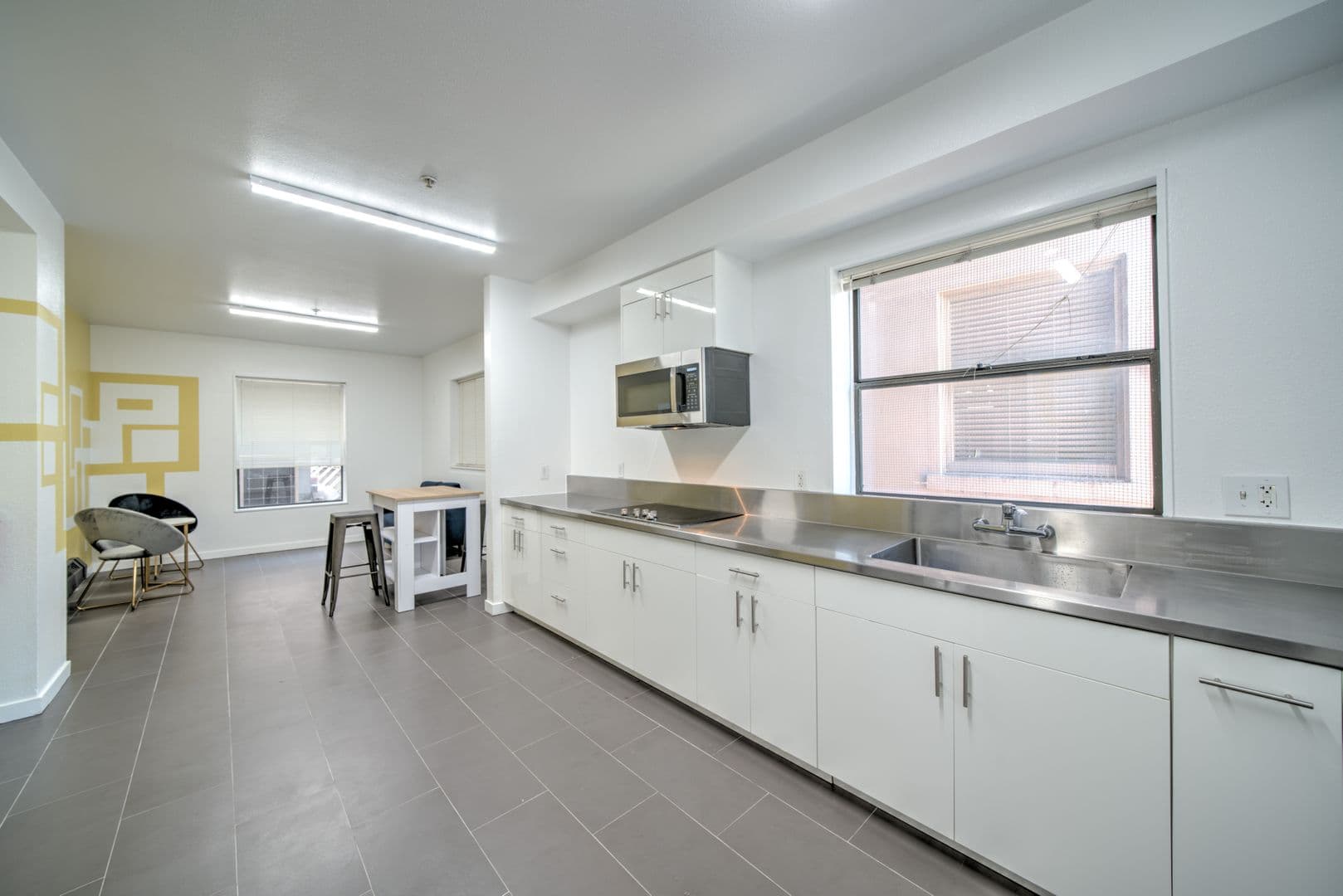 Berkeley Apartment: 2490 Channing Way