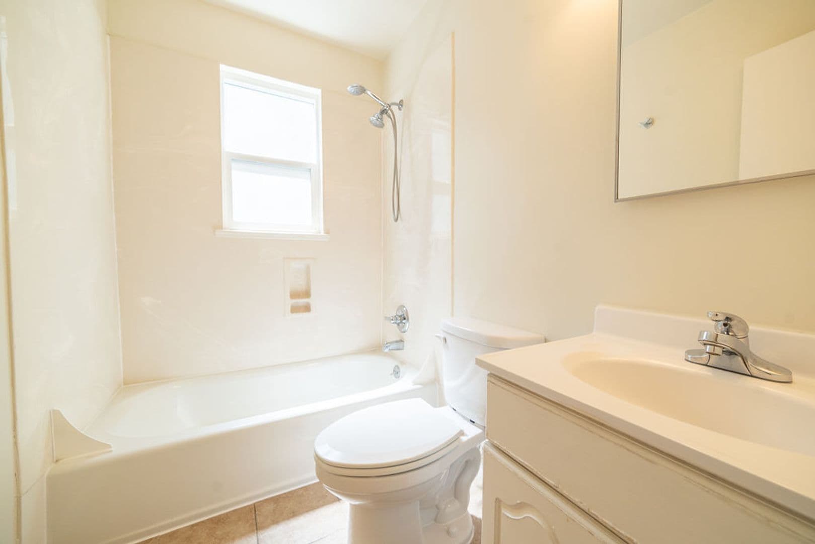 Berkeley Apartment: 2233 Channing Way