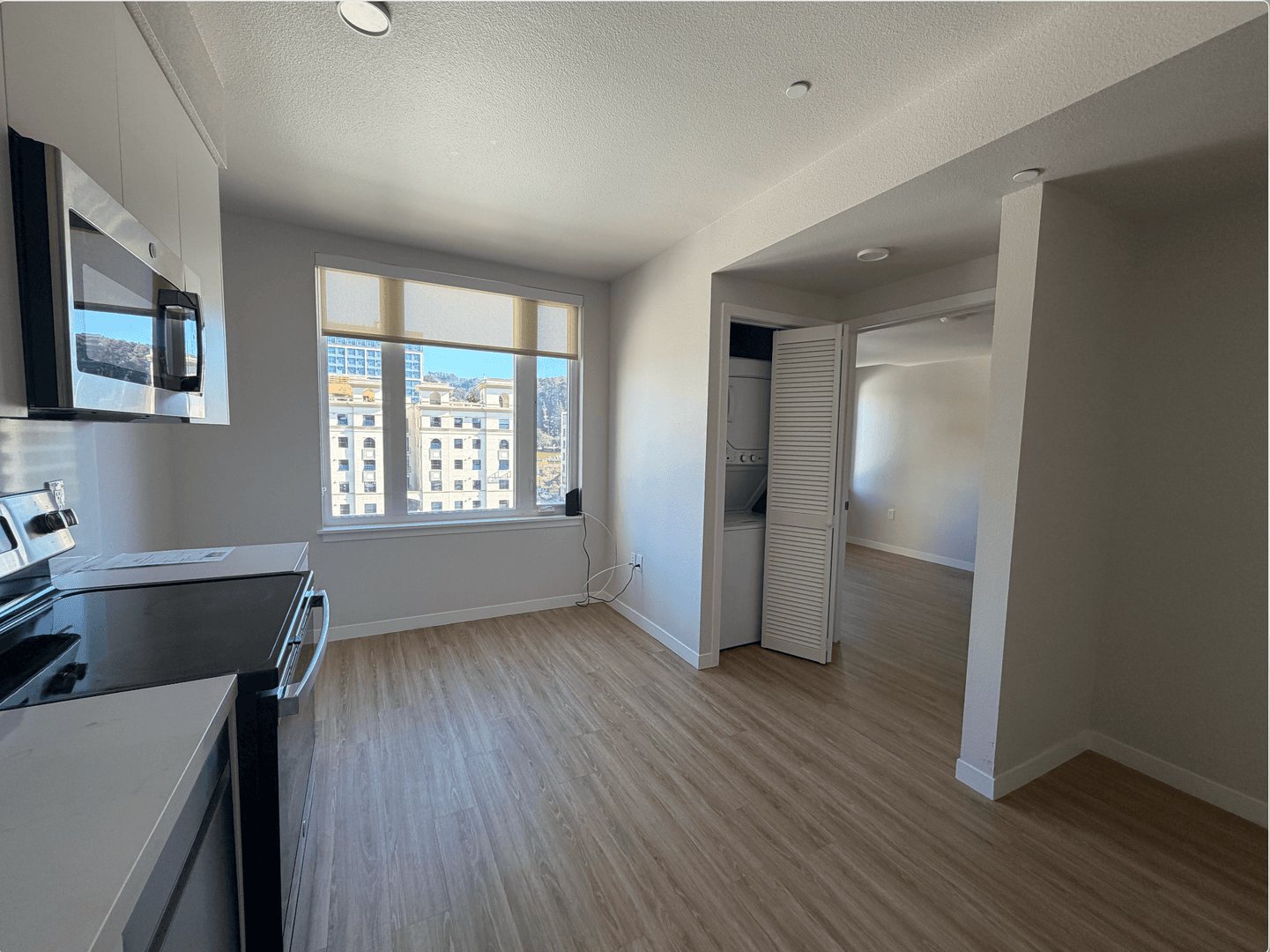 Berkeley Apartment: 2067 University Ave