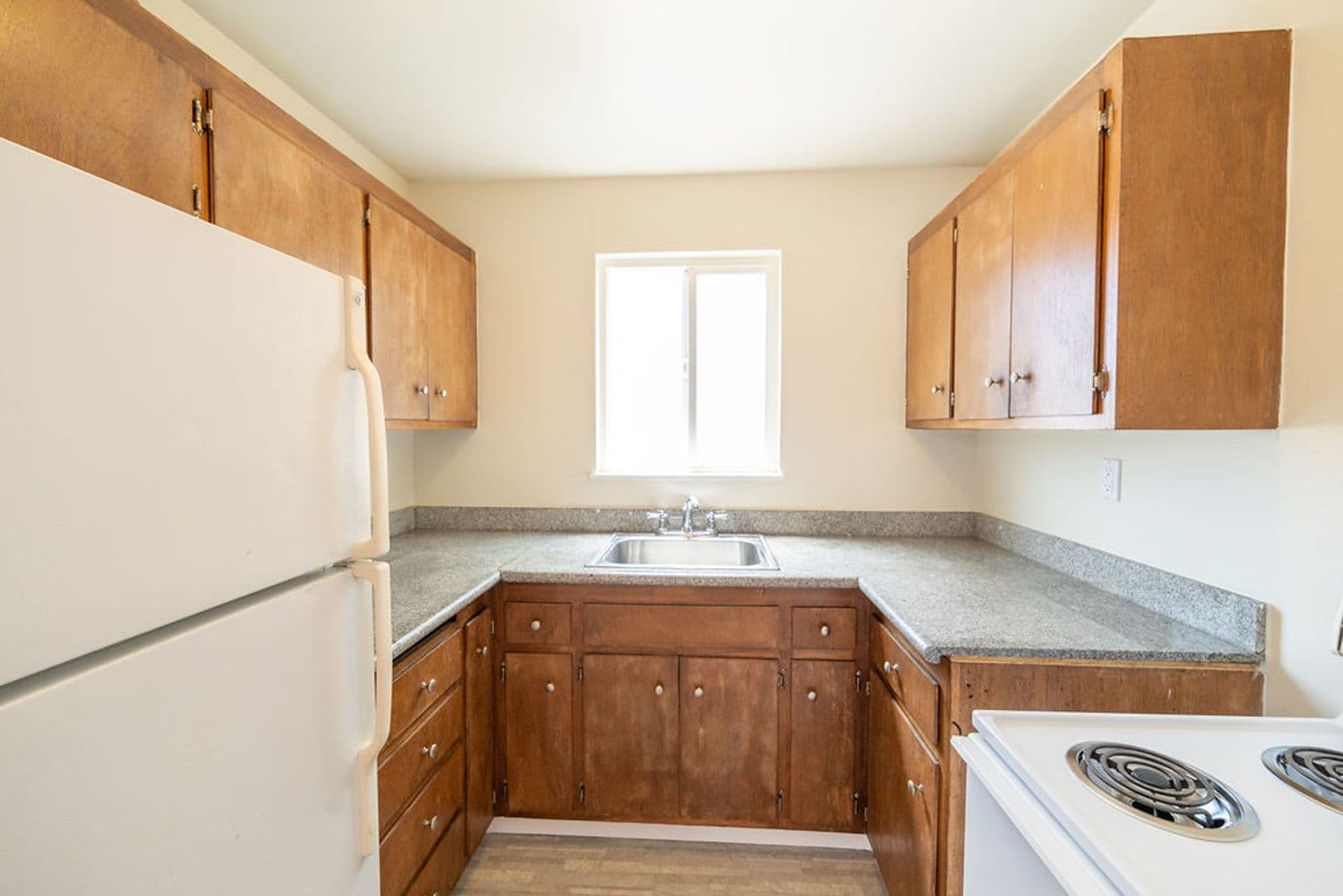 Berkeley Apartment: 2233 Channing Way