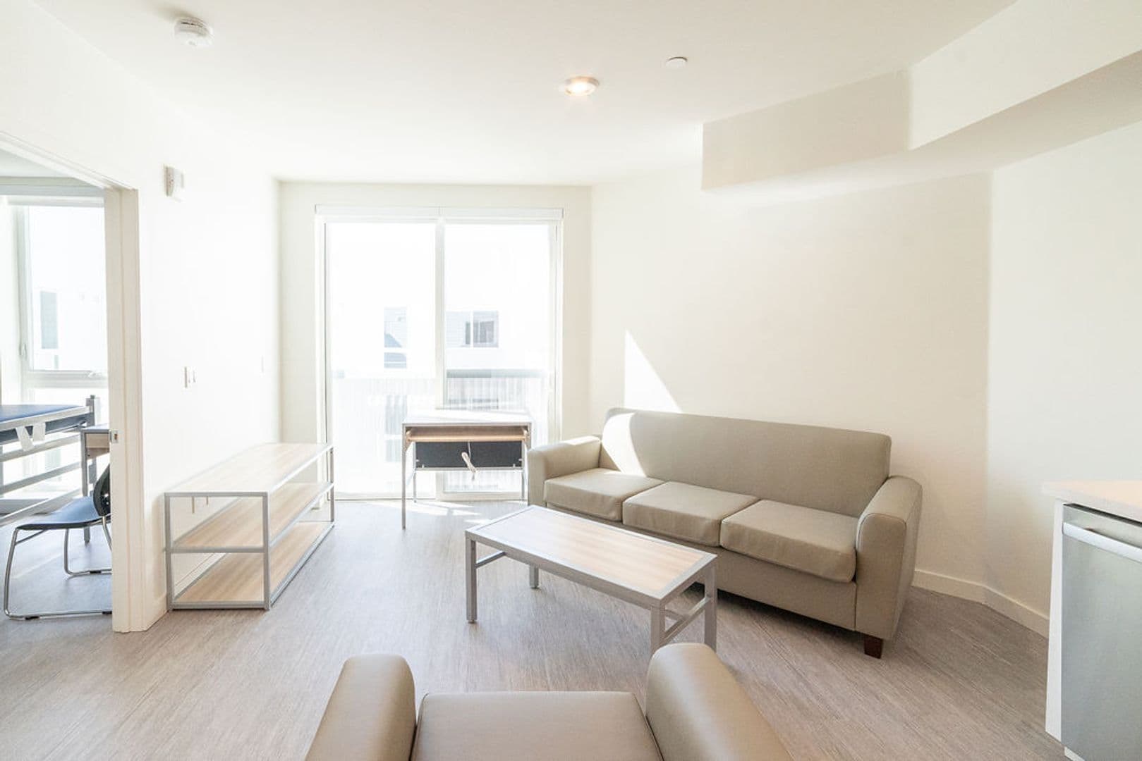 Berkeley Apartment: 2150 Kittredge St