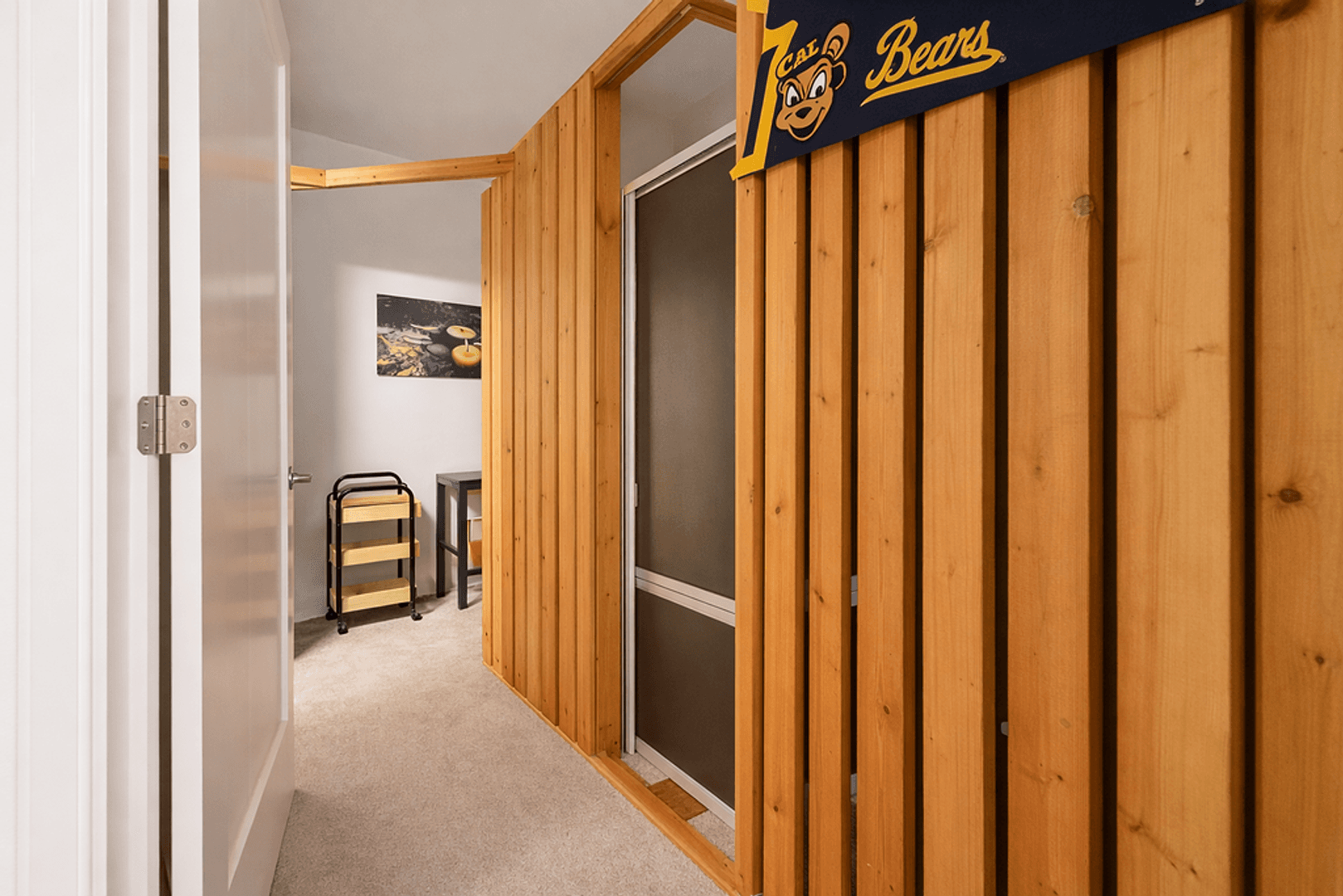 Berkeley Apartment: 2077 Haste St