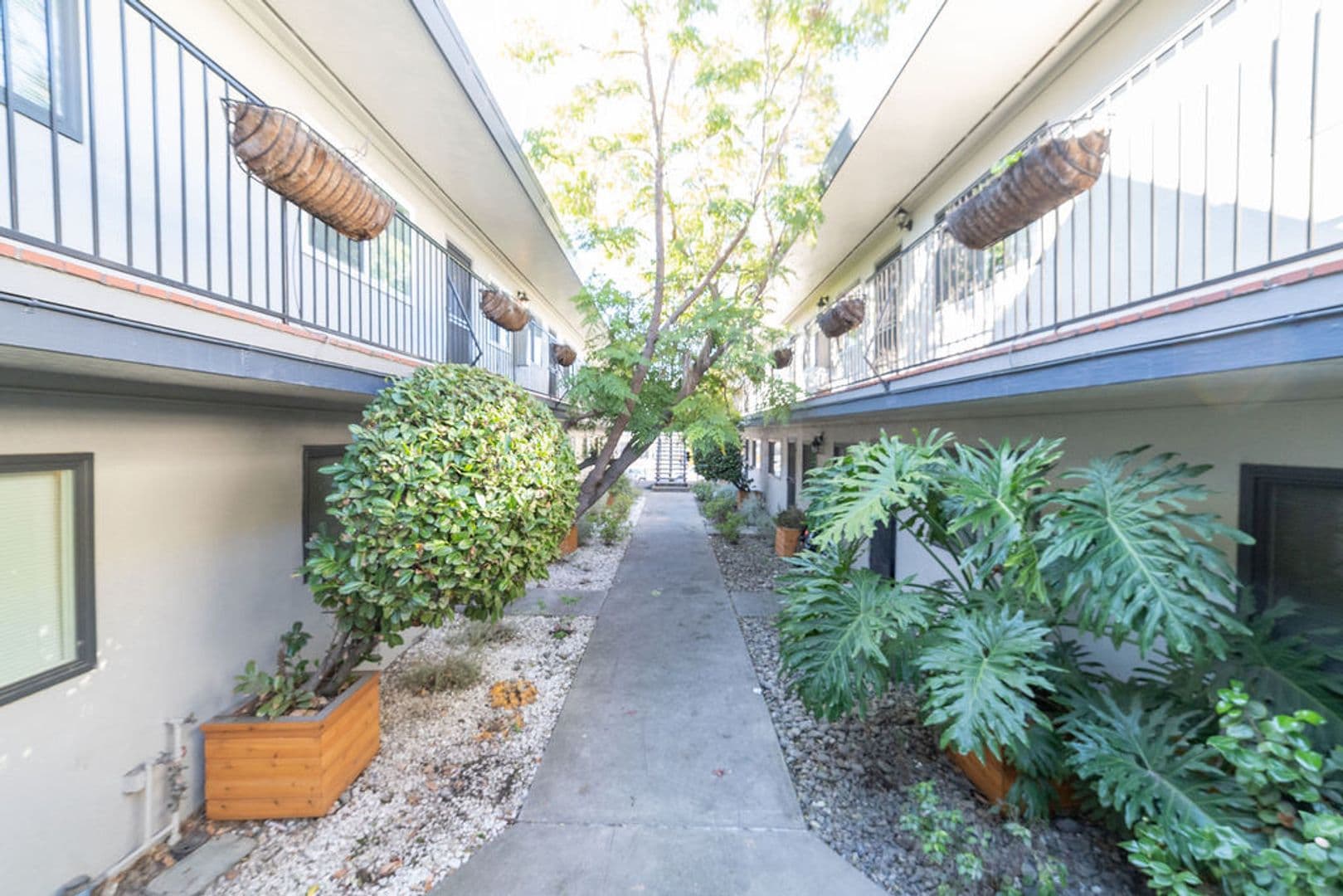 Oakland Apartment: 200 East 15th Street