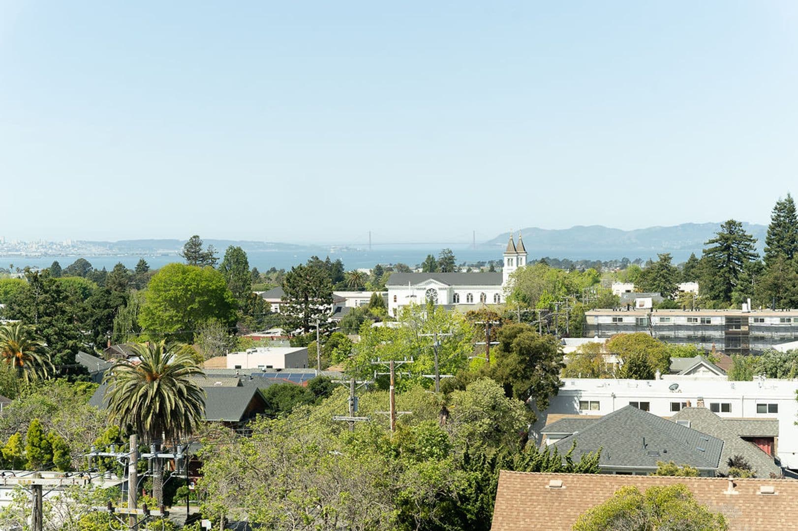 Berkeley Apartment: 2099 Martin Luther King Jr. Way