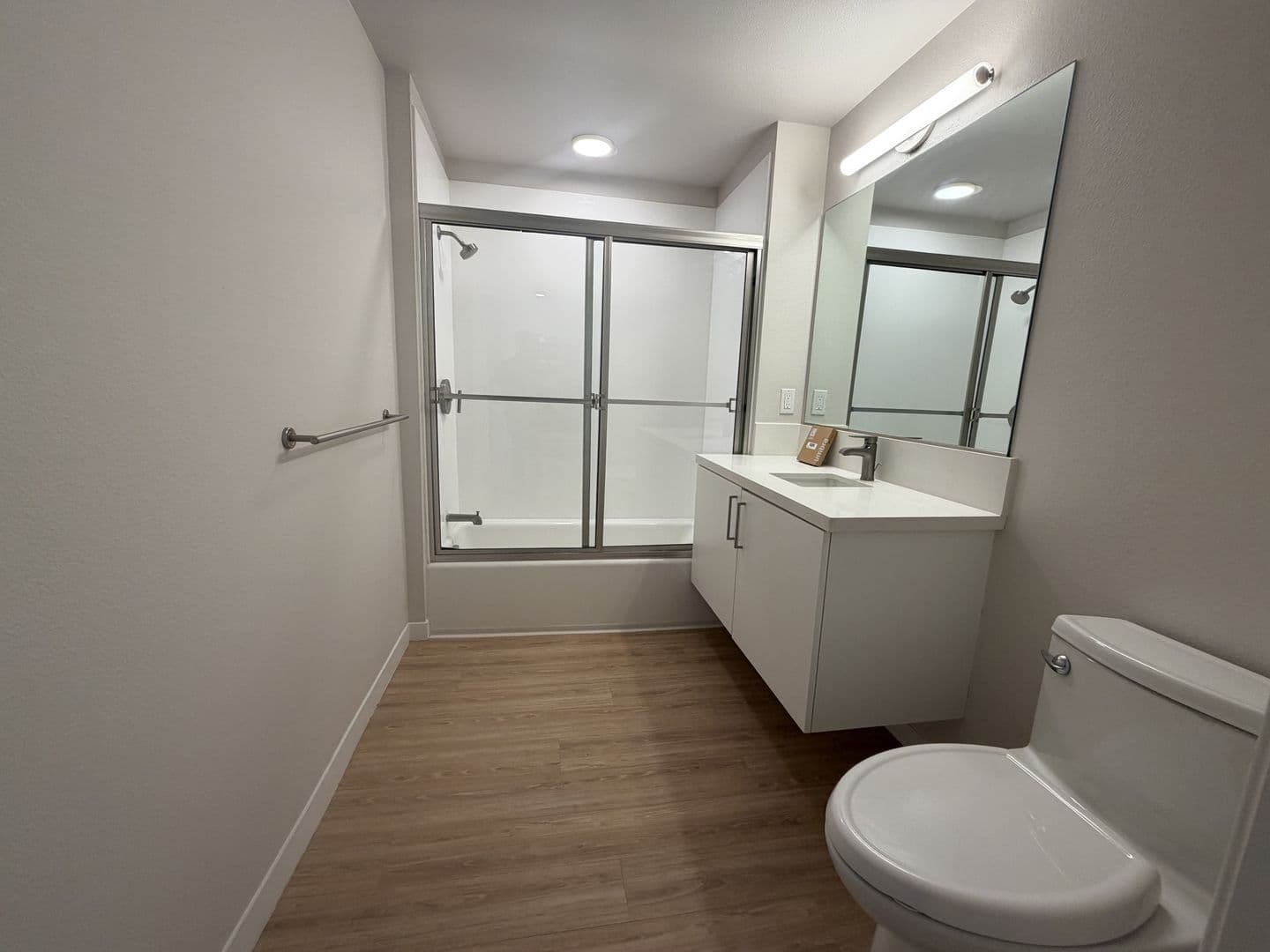 Berkeley Apartment: 2067 University Ave