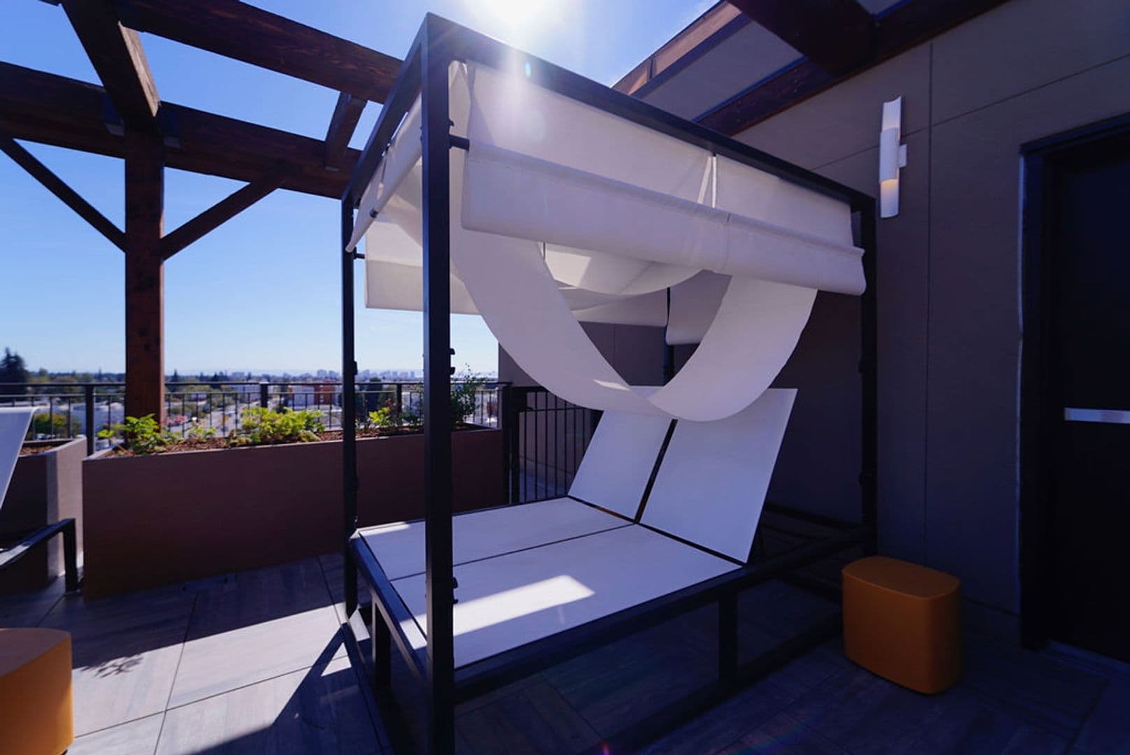 Berkeley Apartment: 2077 Haste St