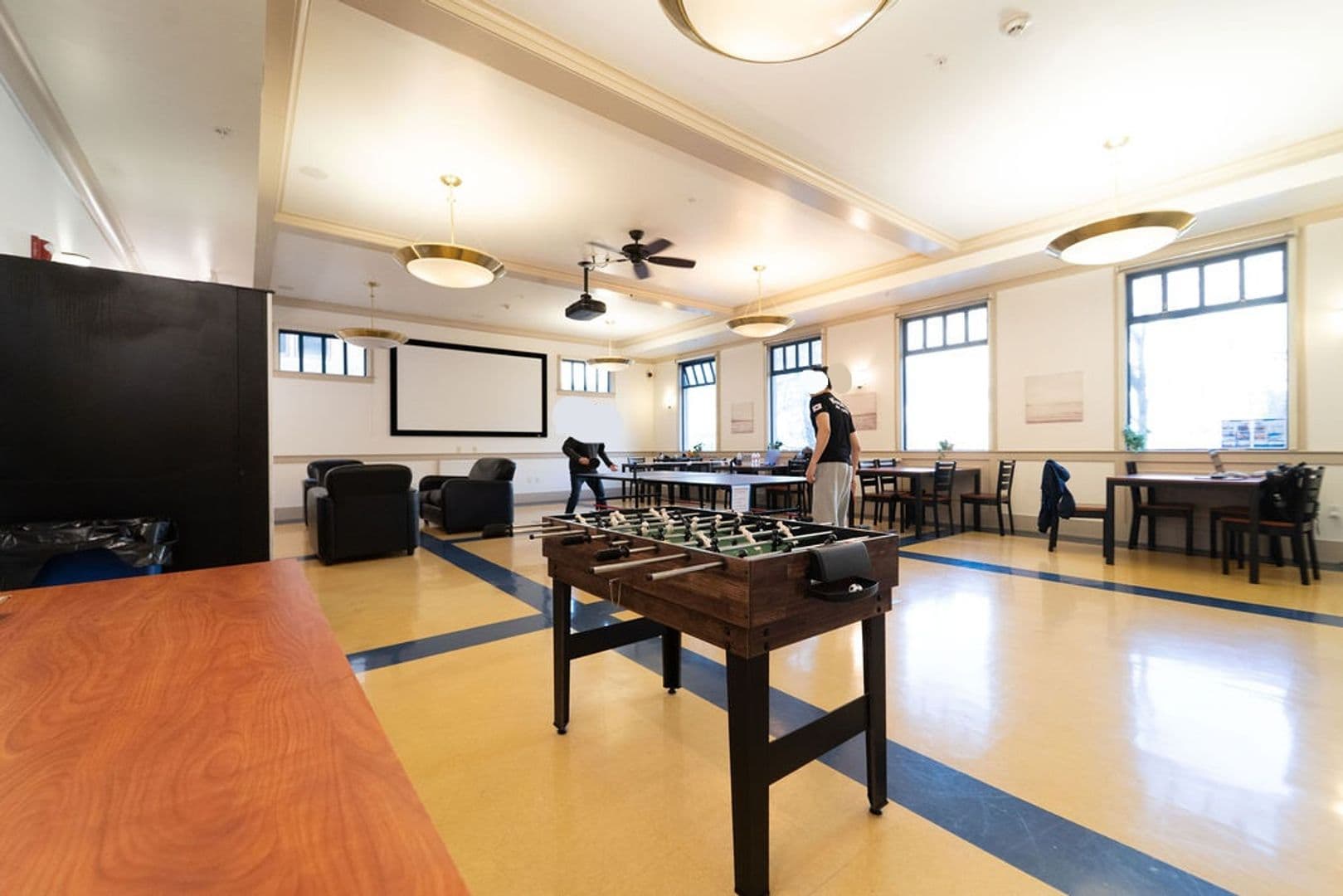 Berkeley Apartment: 2398 Bancroft Way
