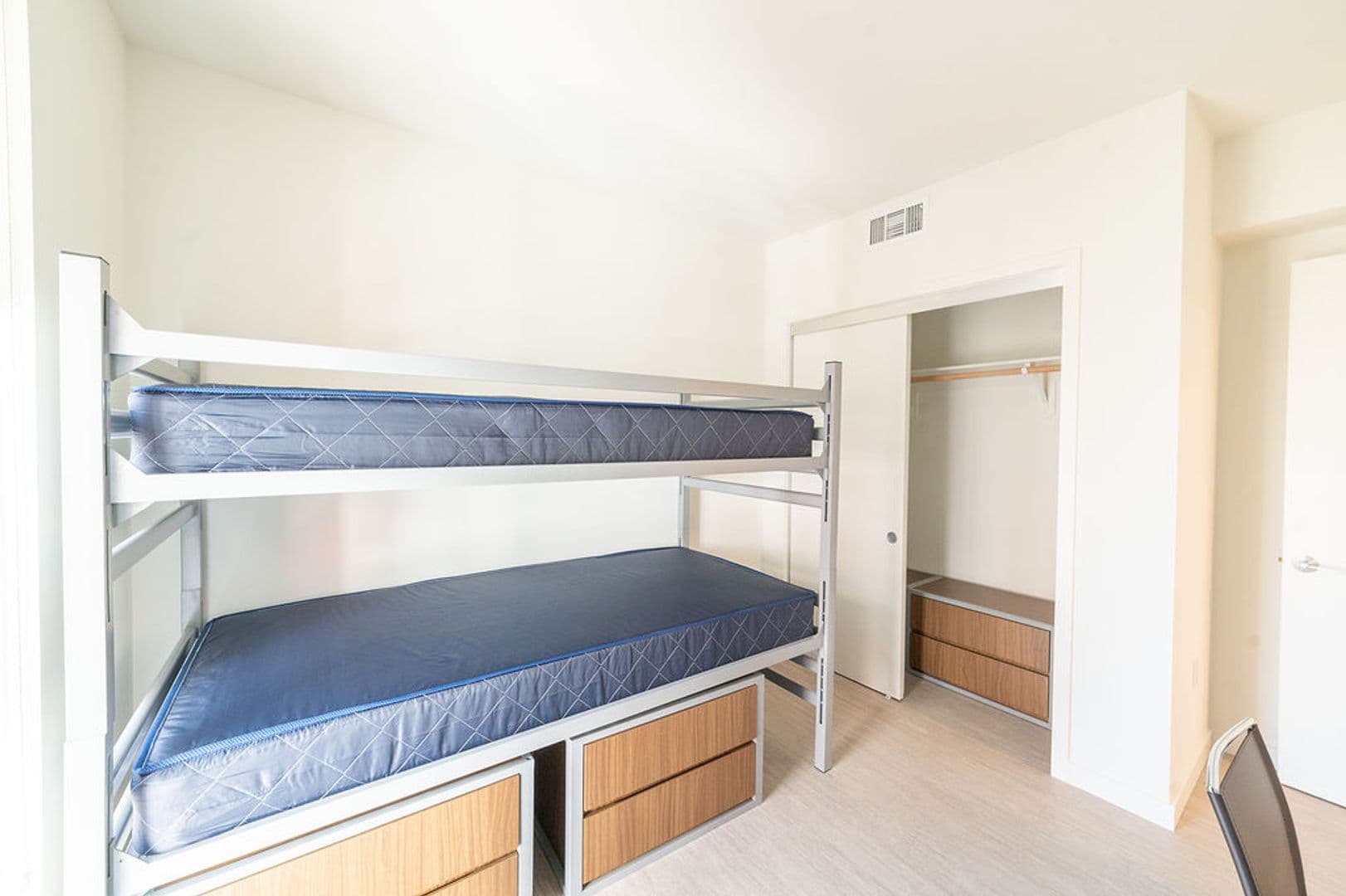 Berkeley Apartment: 2099 Martin Luther King Jr. Way