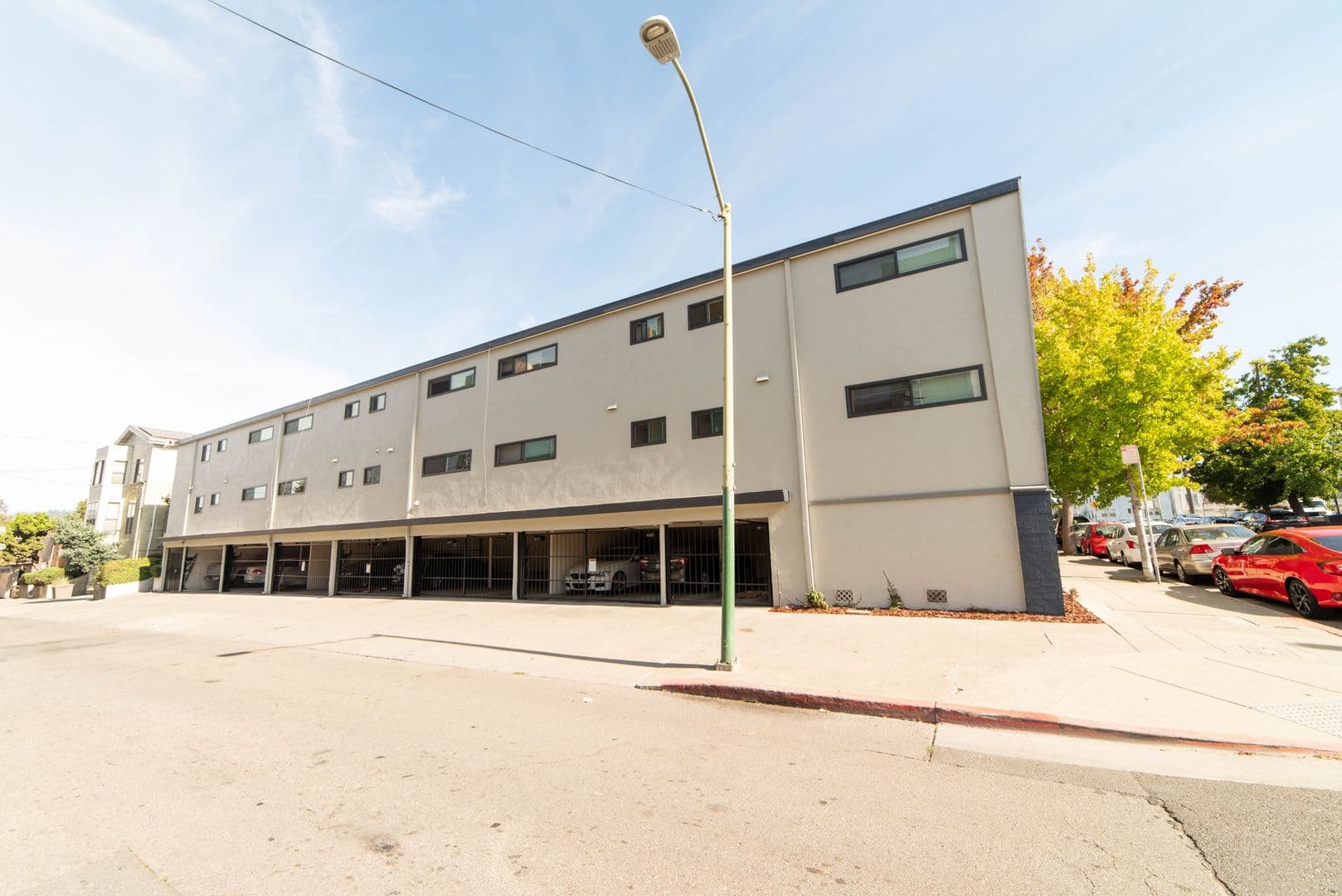 Oakland Apartment: 200 East 15th Street
