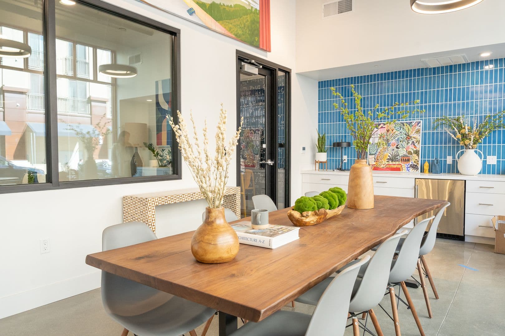 Berkeley Apartment: 2001 Milvia St