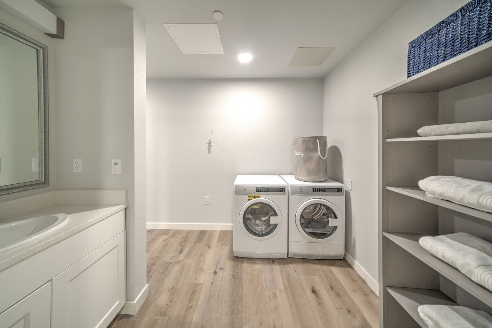 Berkeley Apartment: 2510 Channing Way