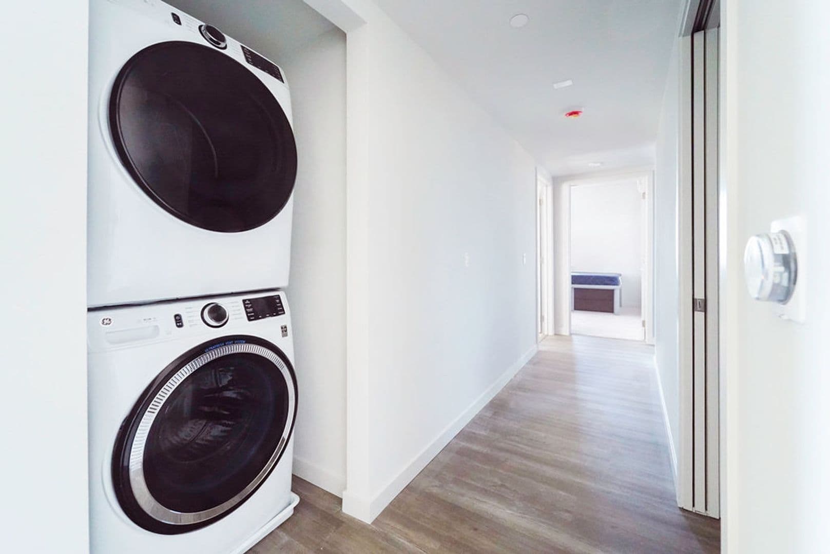 Berkeley Apartment: 2077 Haste St