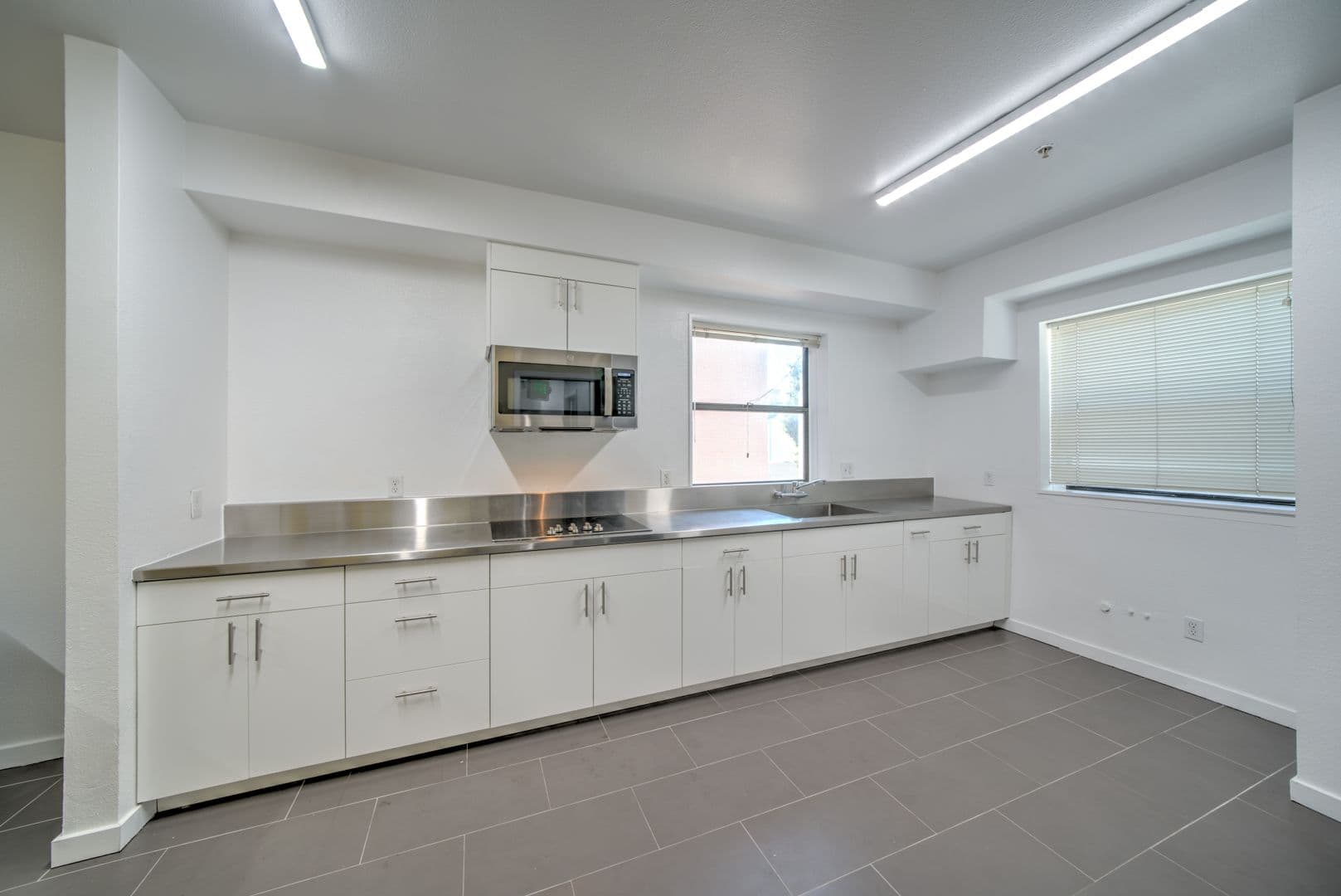 Berkeley Apartment: 2490 Channing Way