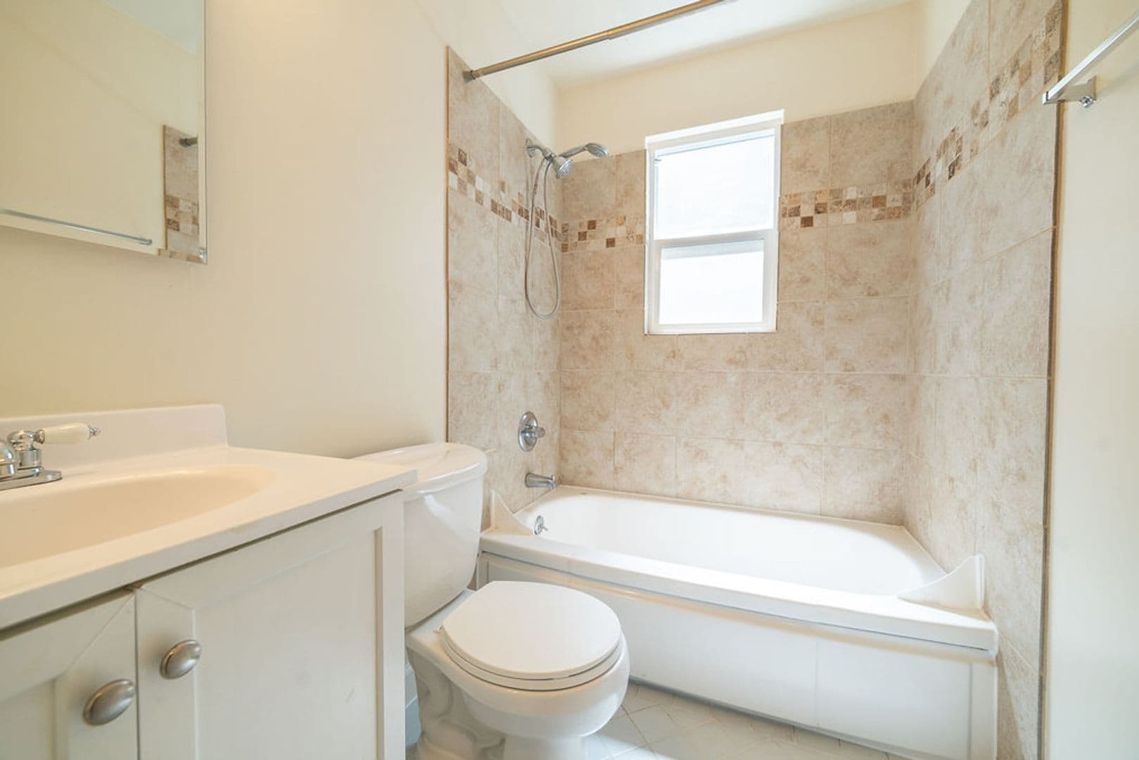 Berkeley Apartment: 2233 Channing Way