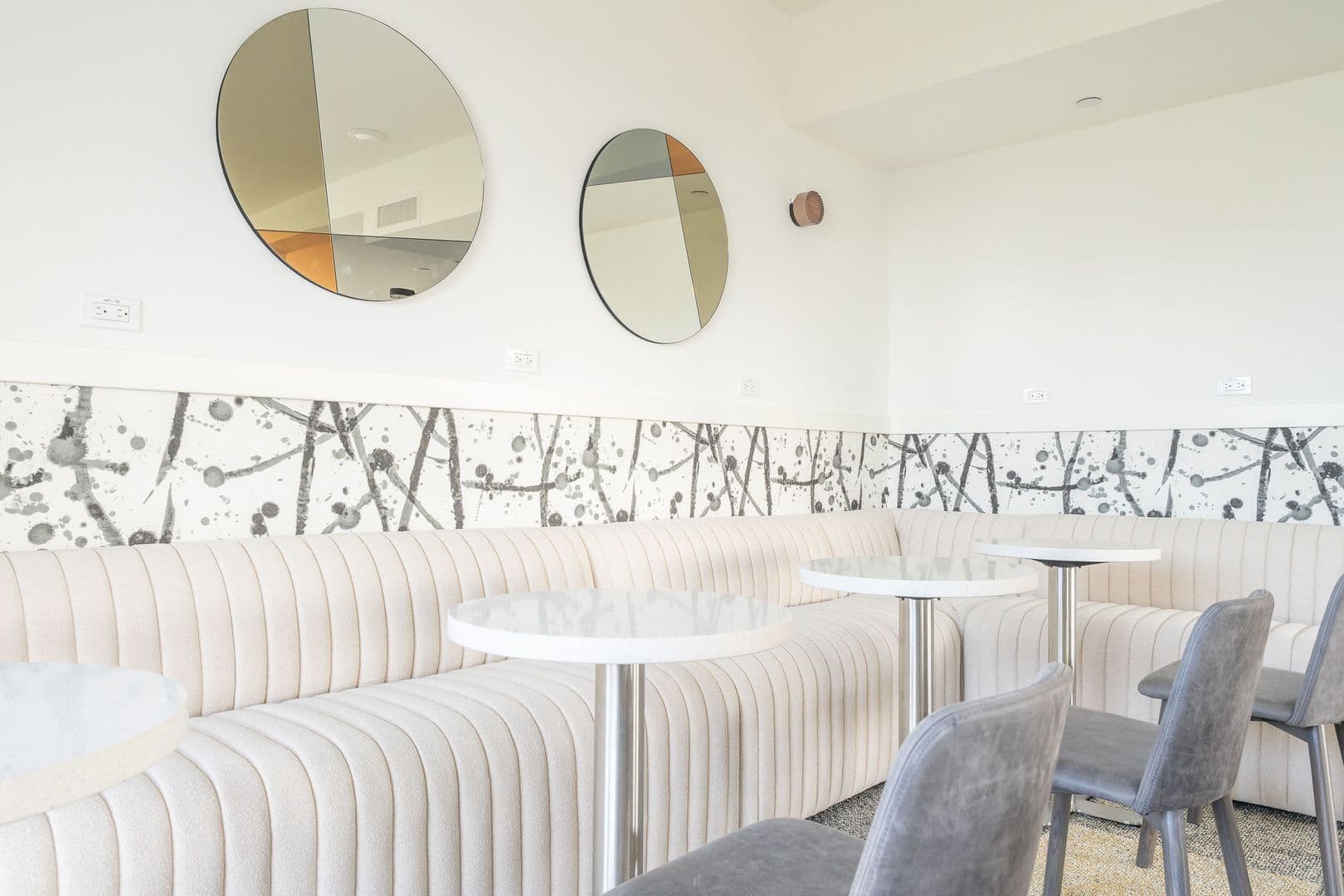 Oakland Apartment: 240 W. MacArthur Blvd