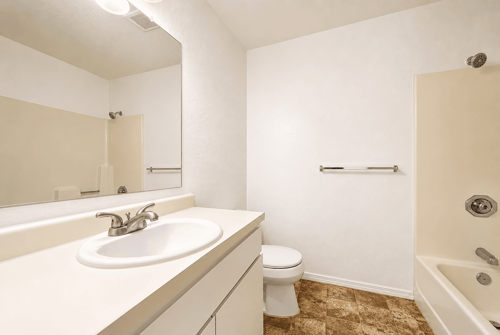 Pittsburg Apartment: 45 W. Tenth st.