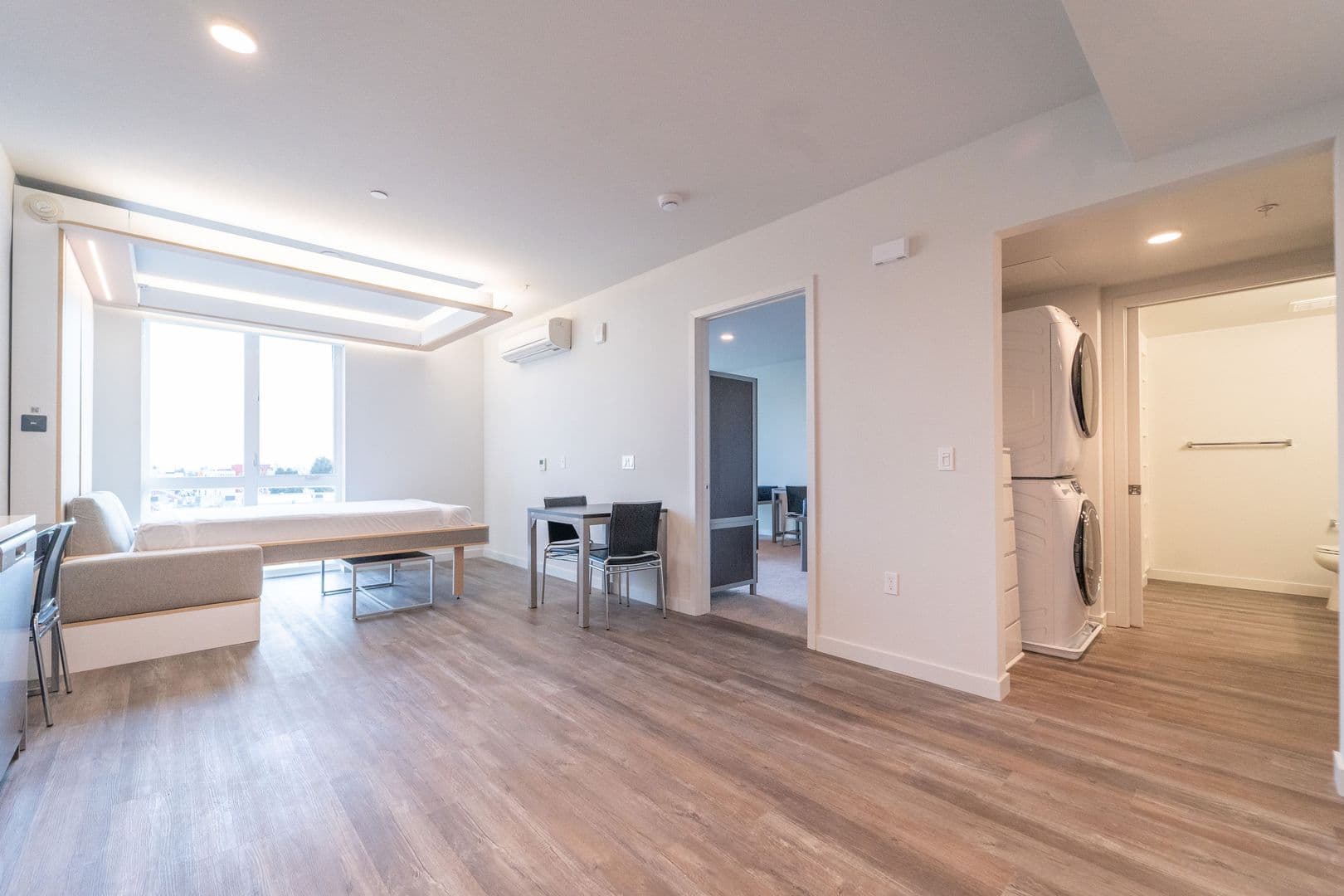 Berkeley Apartment: 2077 Haste St