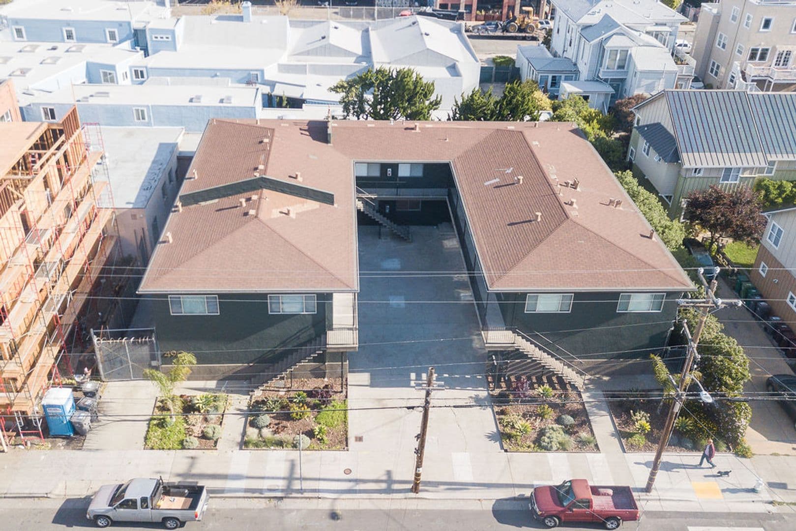 Oakland Apartment: 490 42nd Street