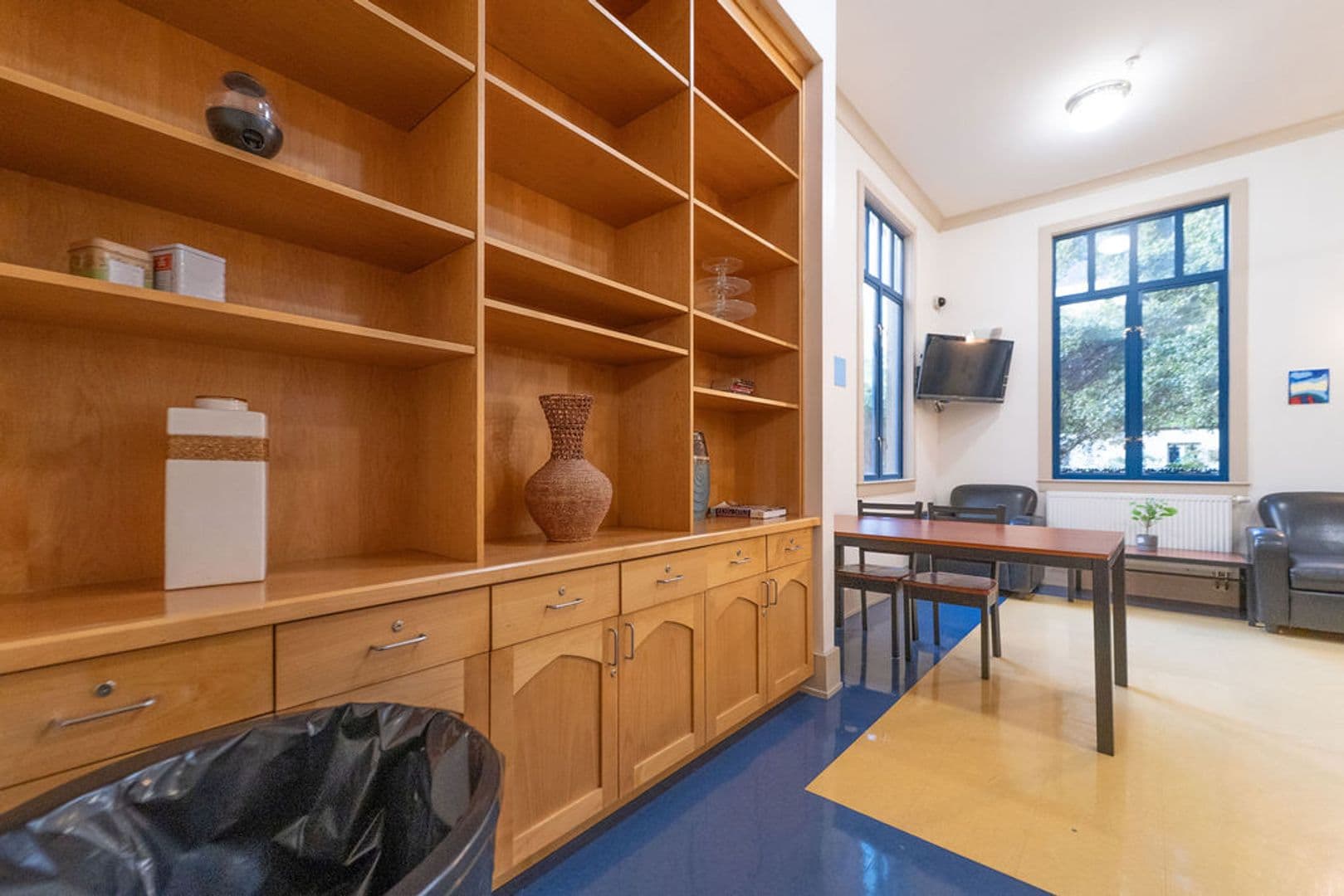 Berkeley Apartment: 2398 Bancroft Way