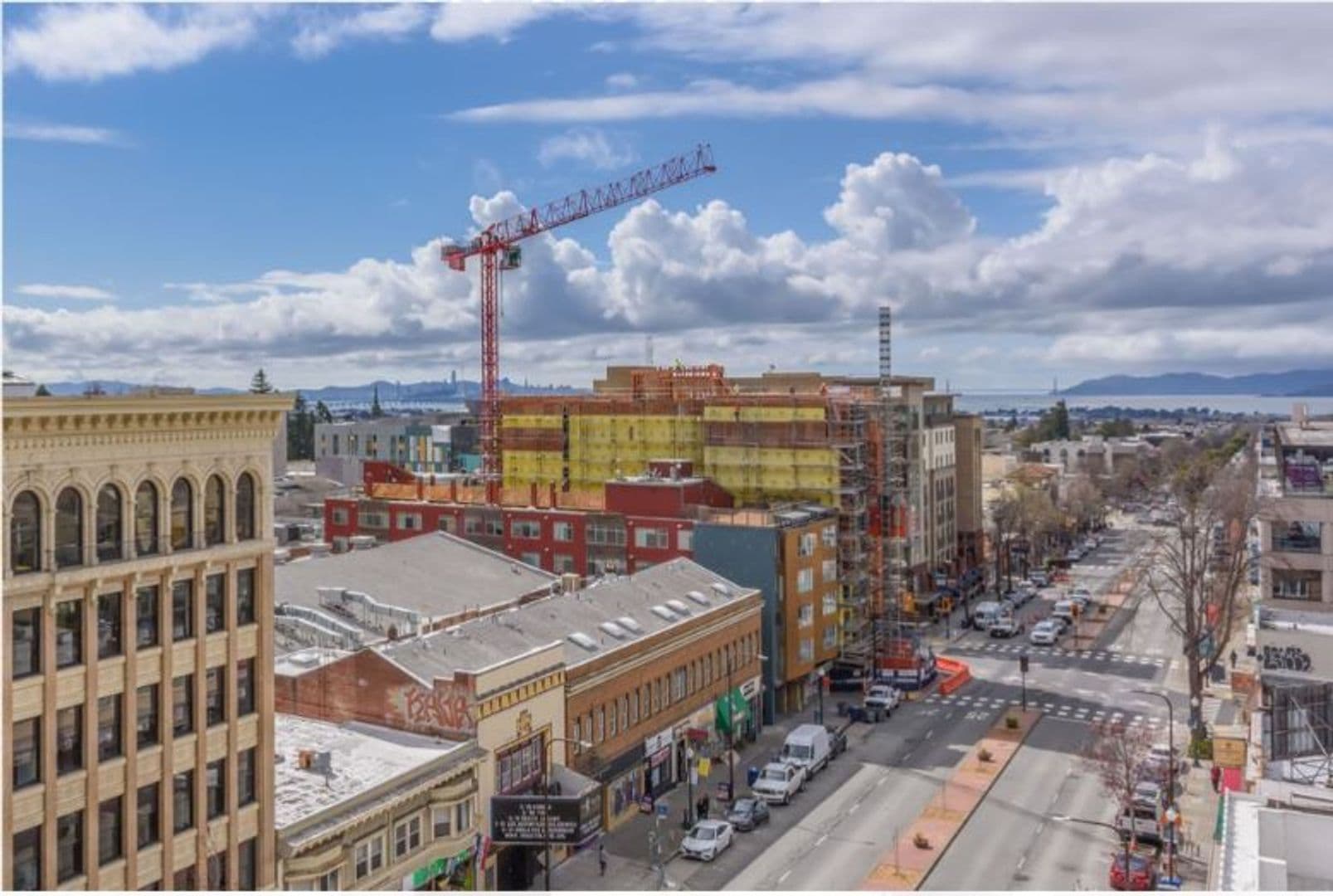 Berkeley Apartment: 2067 University Ave