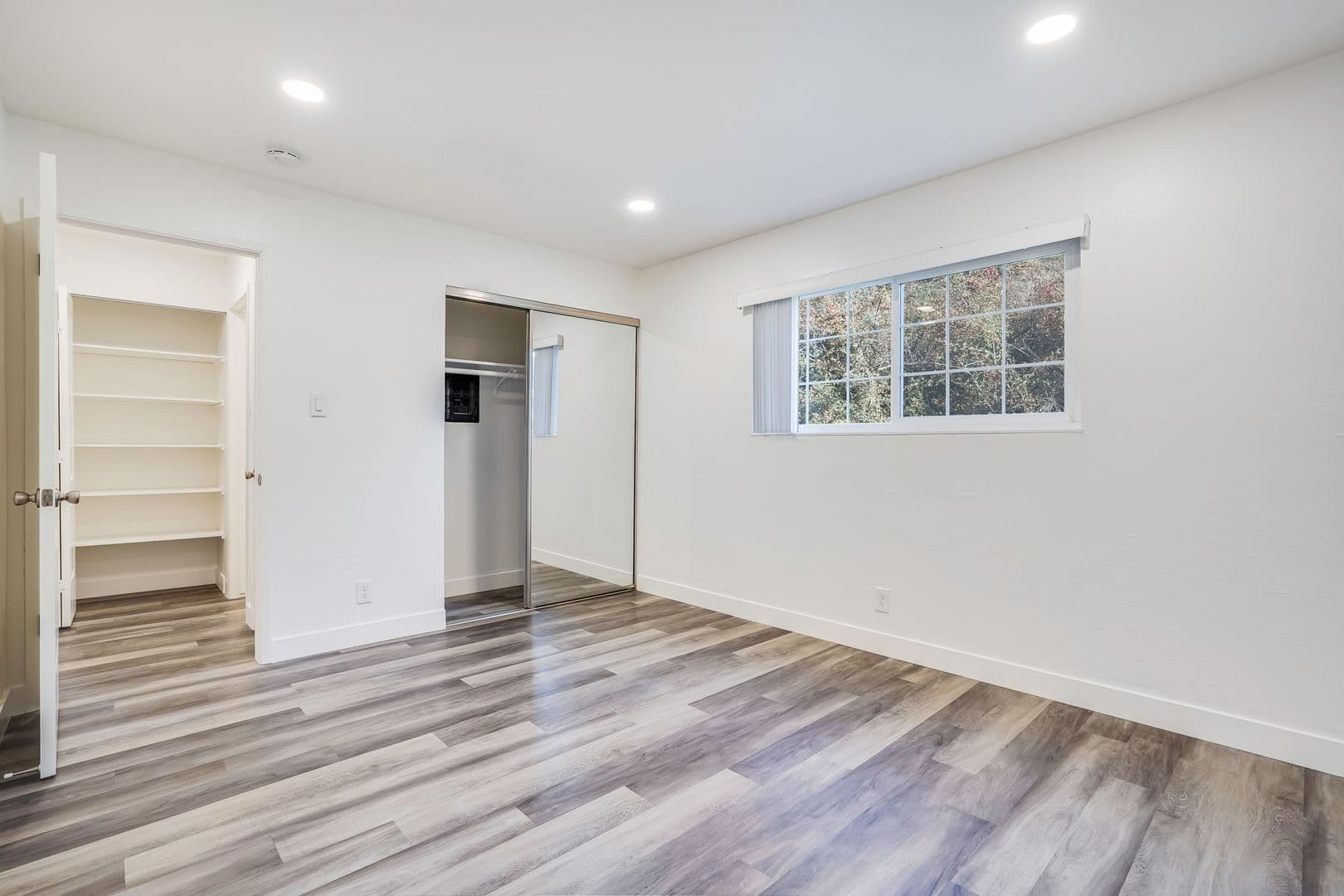 Hayward Apartment: 1282 Mattox Rd