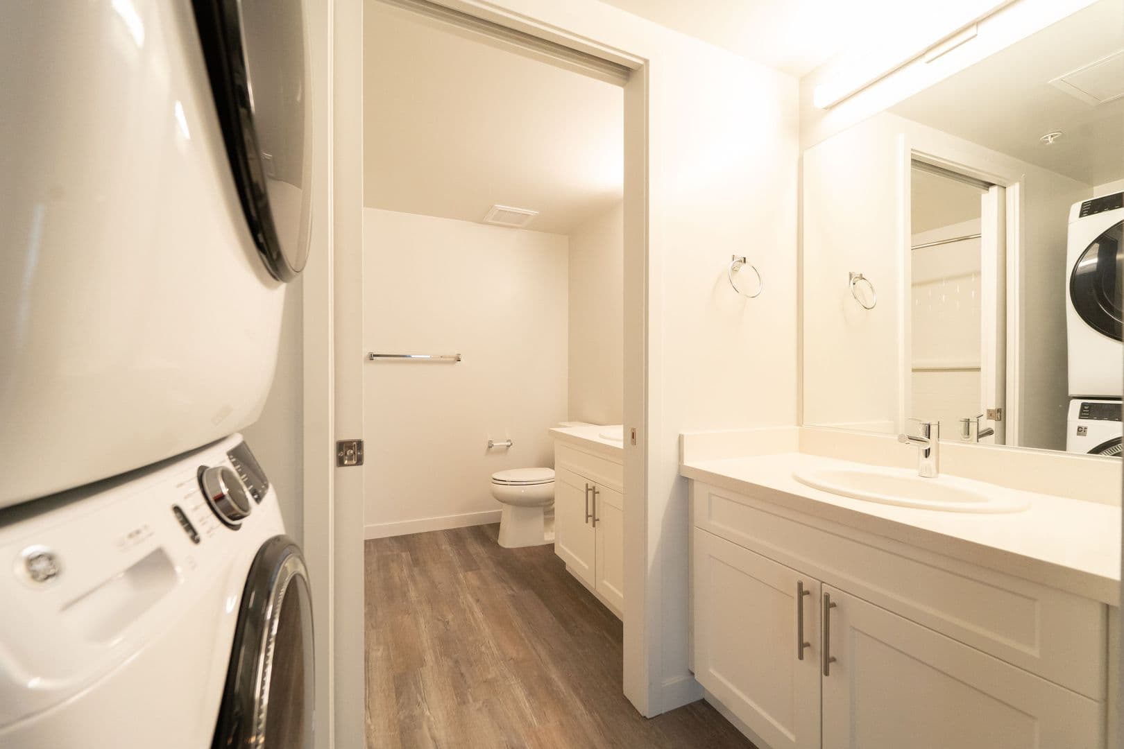 Berkeley Apartment: 2077 Haste St