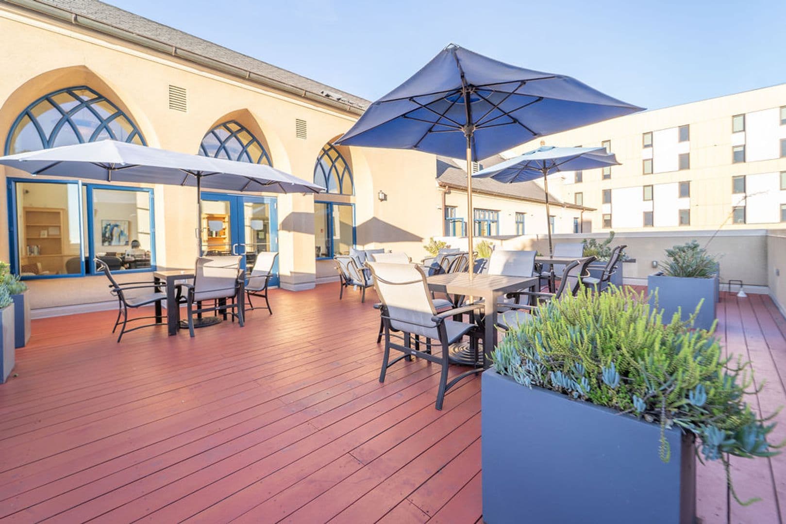 Berkeley Apartment: 2398 Bancroft Way