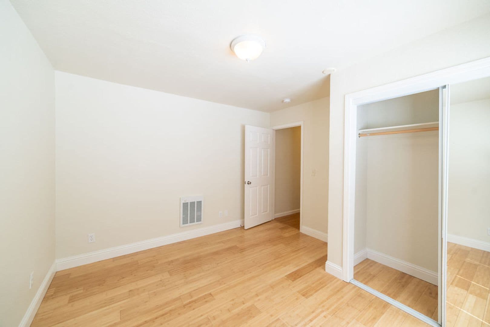Berkeley Apartment: 2233 Channing Way