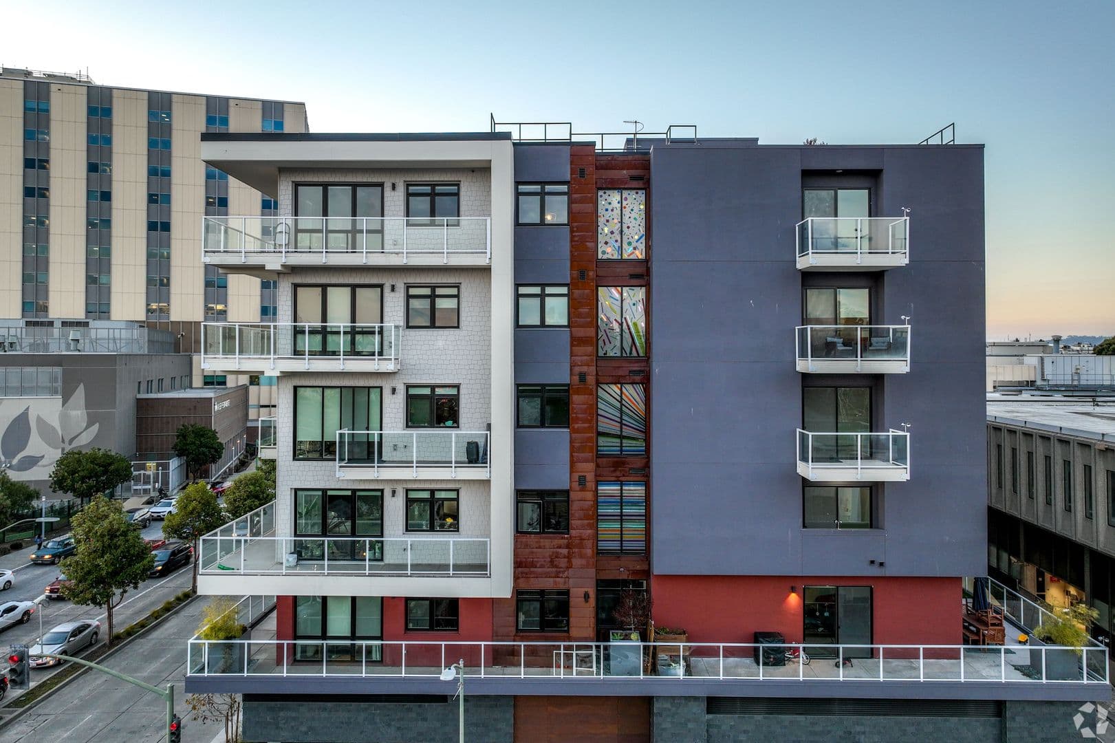 Oakland Apartment: 240 W. MacArthur Blvd